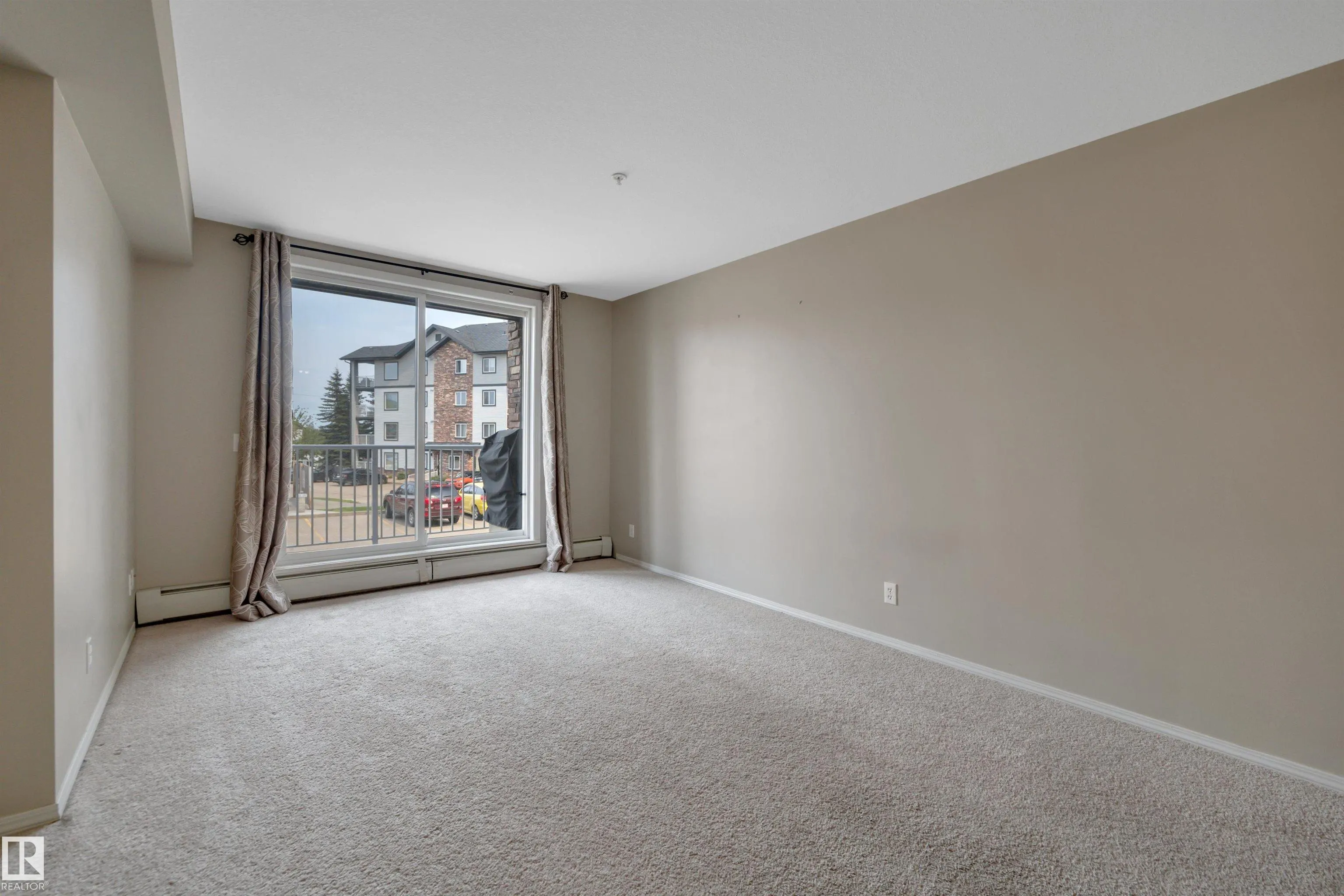 40 Summerwood Boulevard