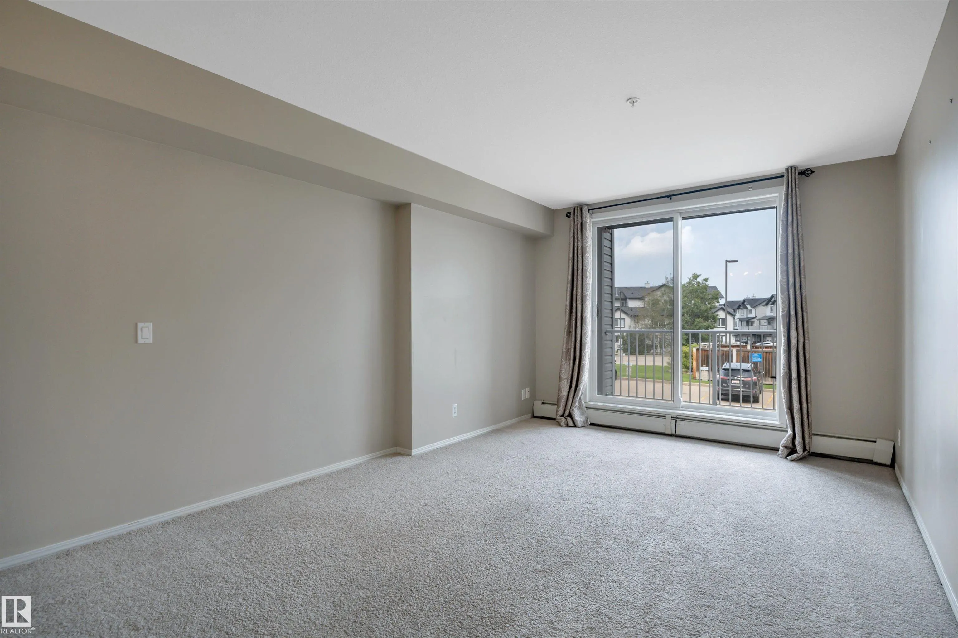 40 Summerwood Boulevard