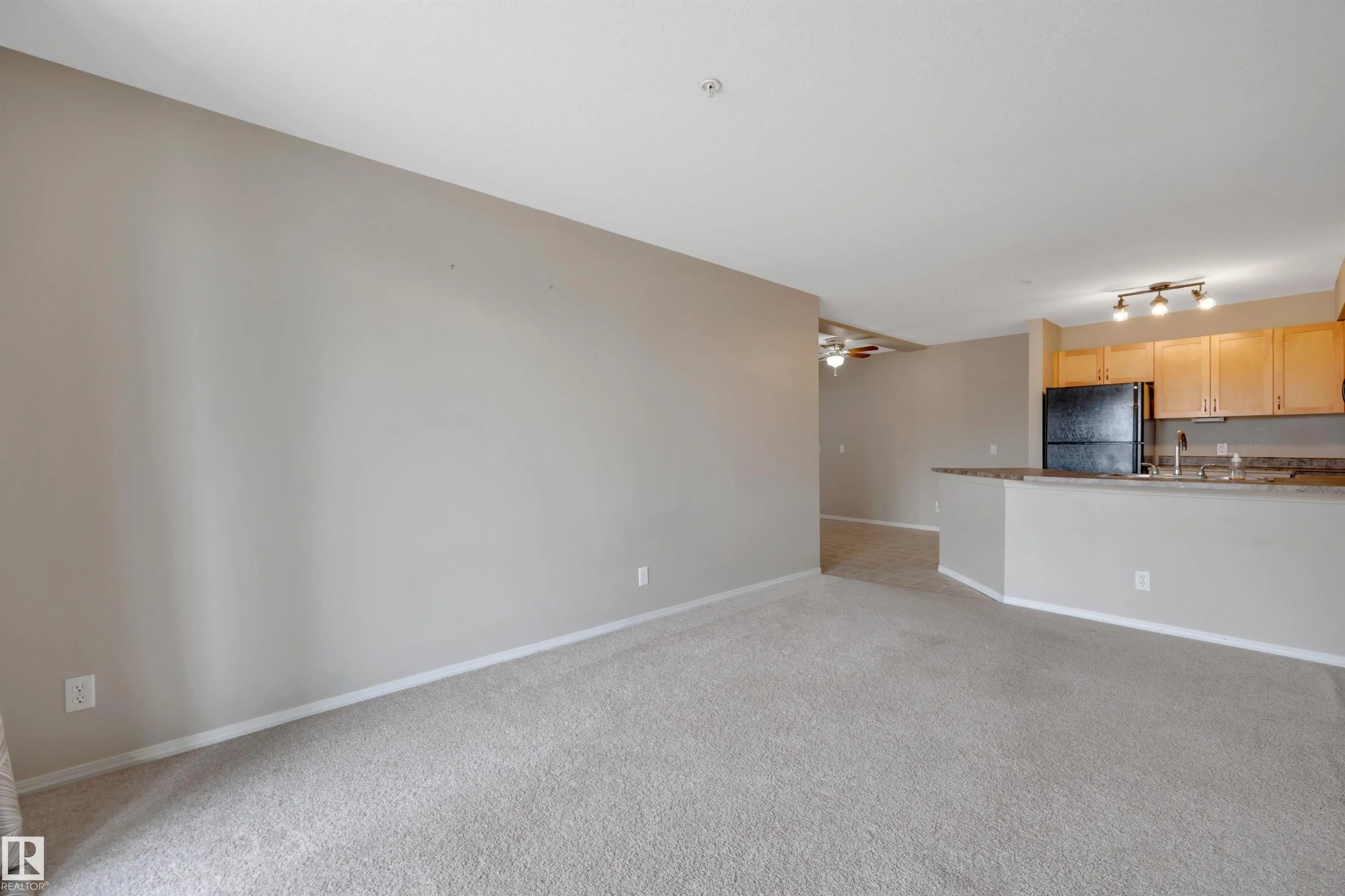 40 Summerwood Boulevard