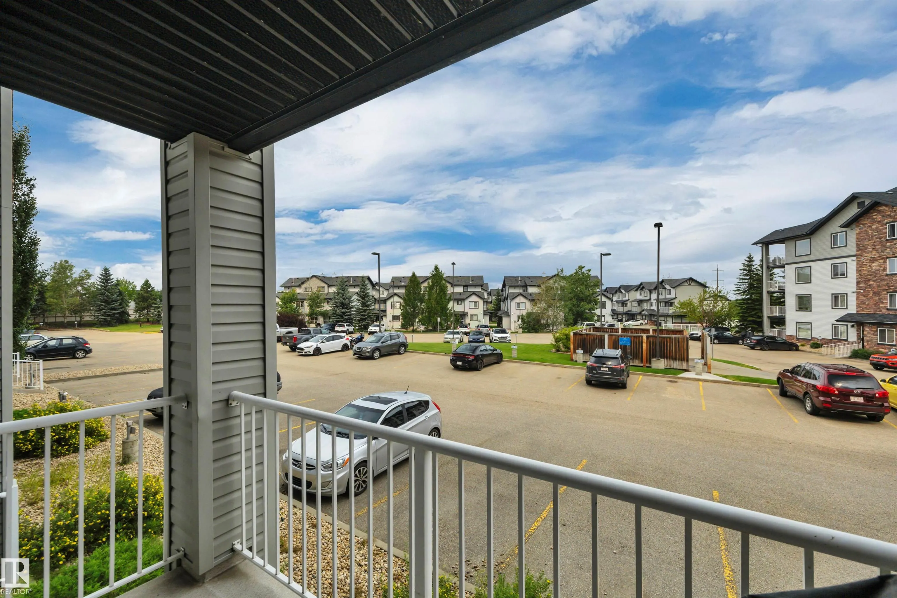 40 Summerwood Boulevard