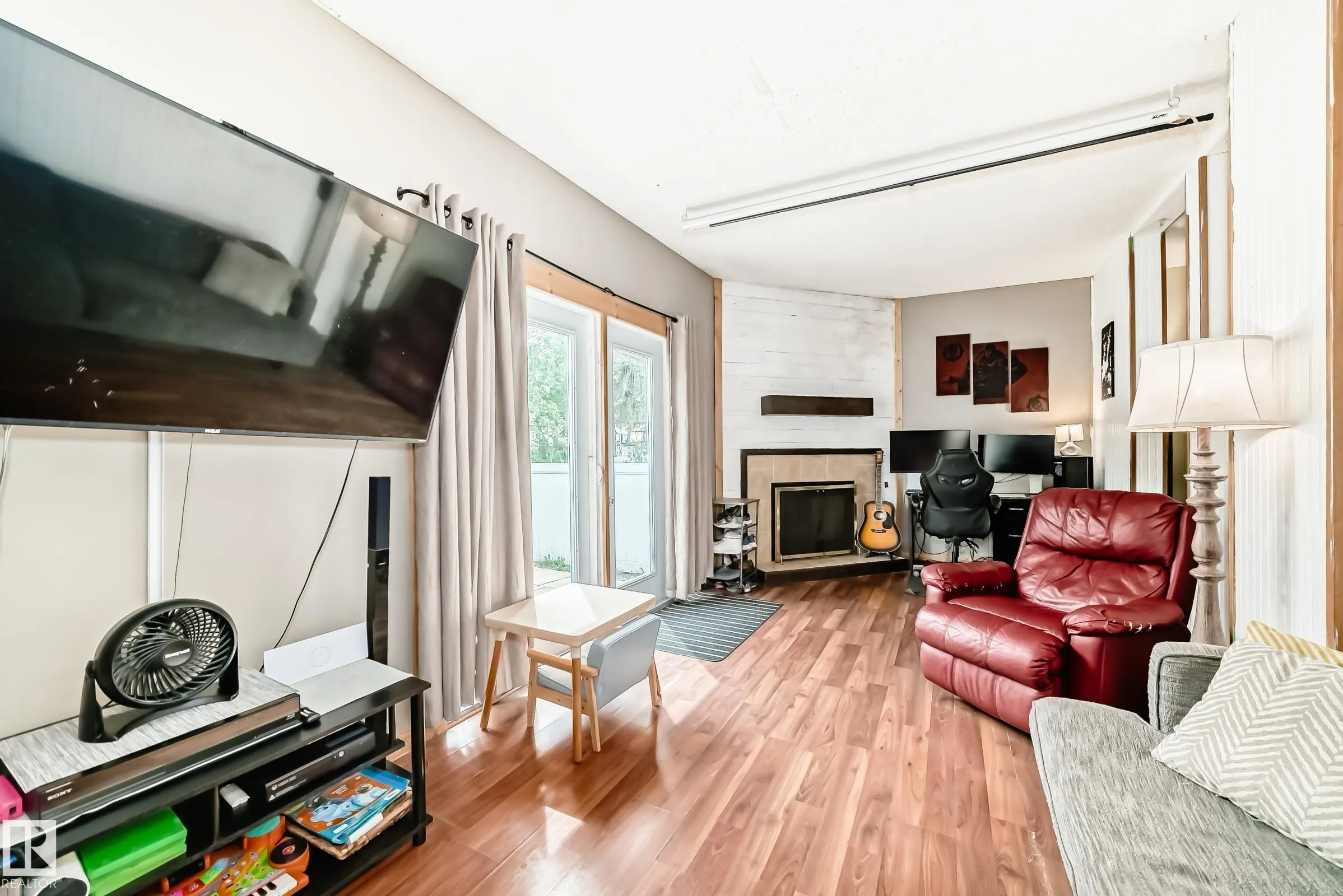 9323 Morinville Drive