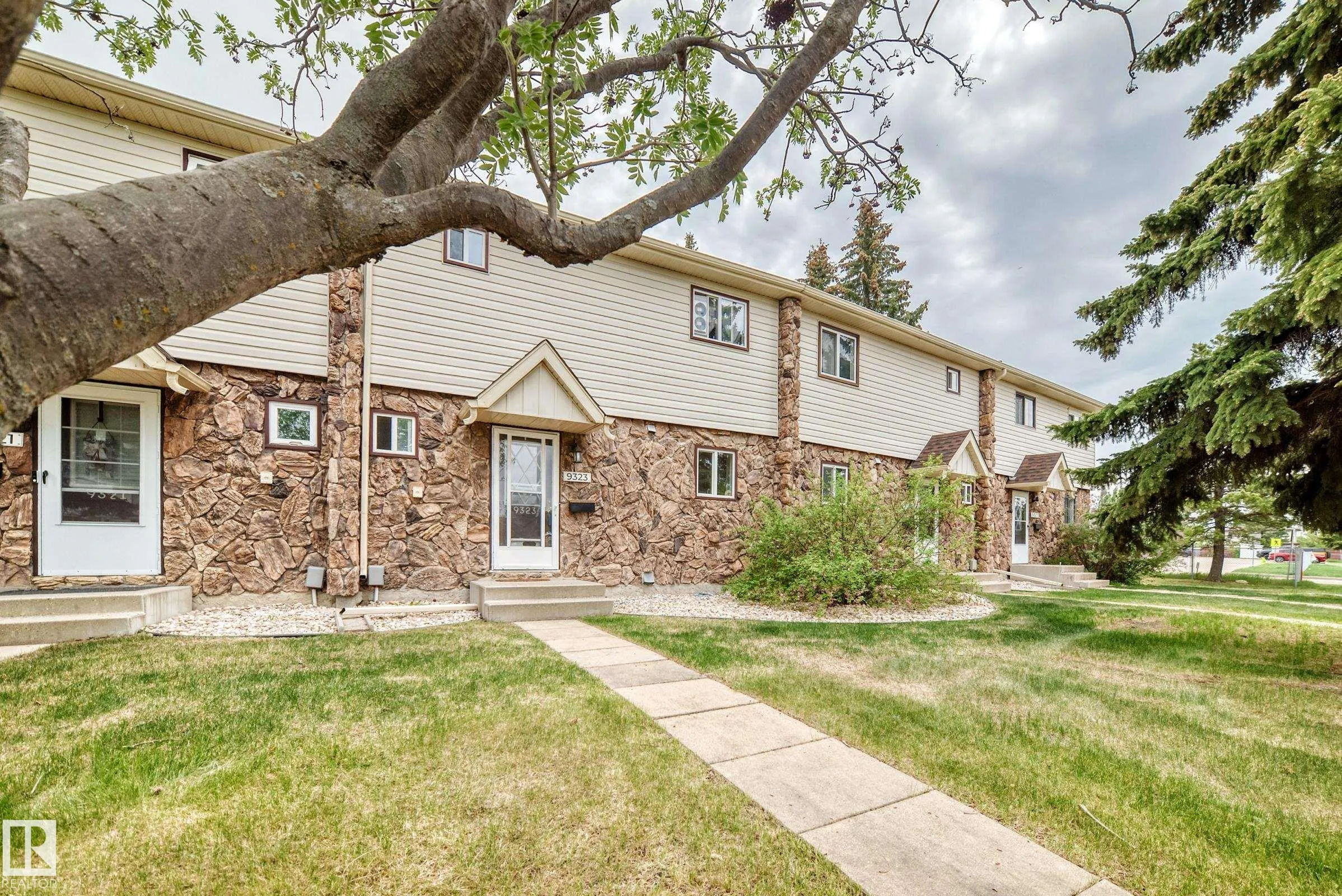 9323 Morinville Drive