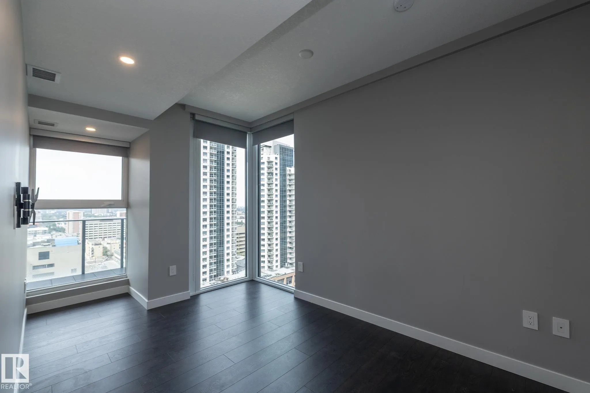 10180 103 Street