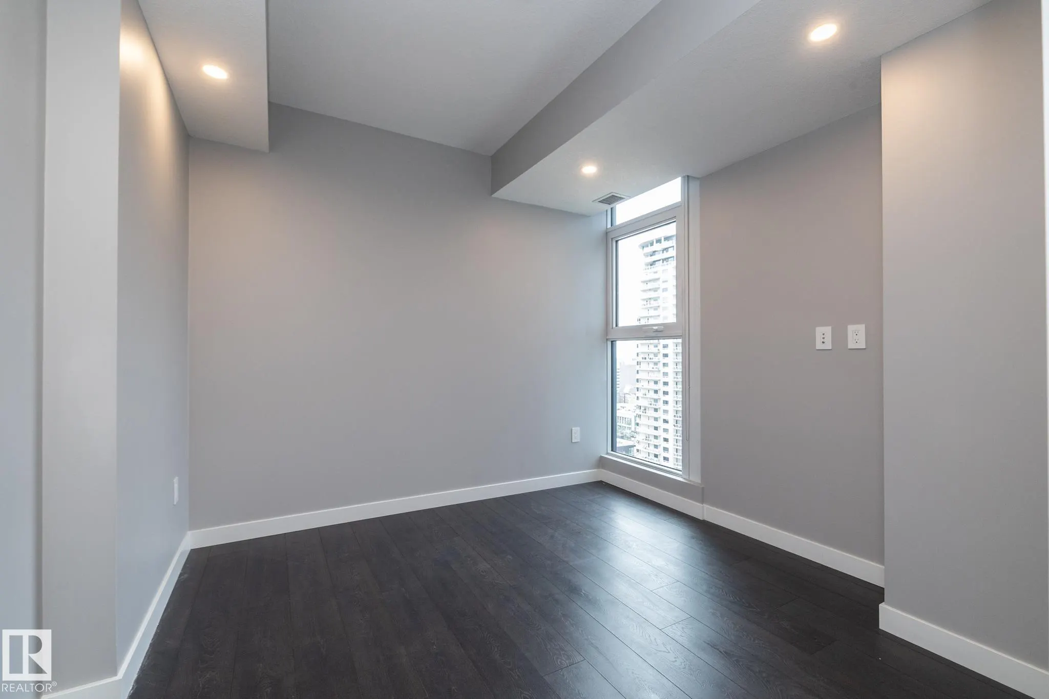 10180 103 Street