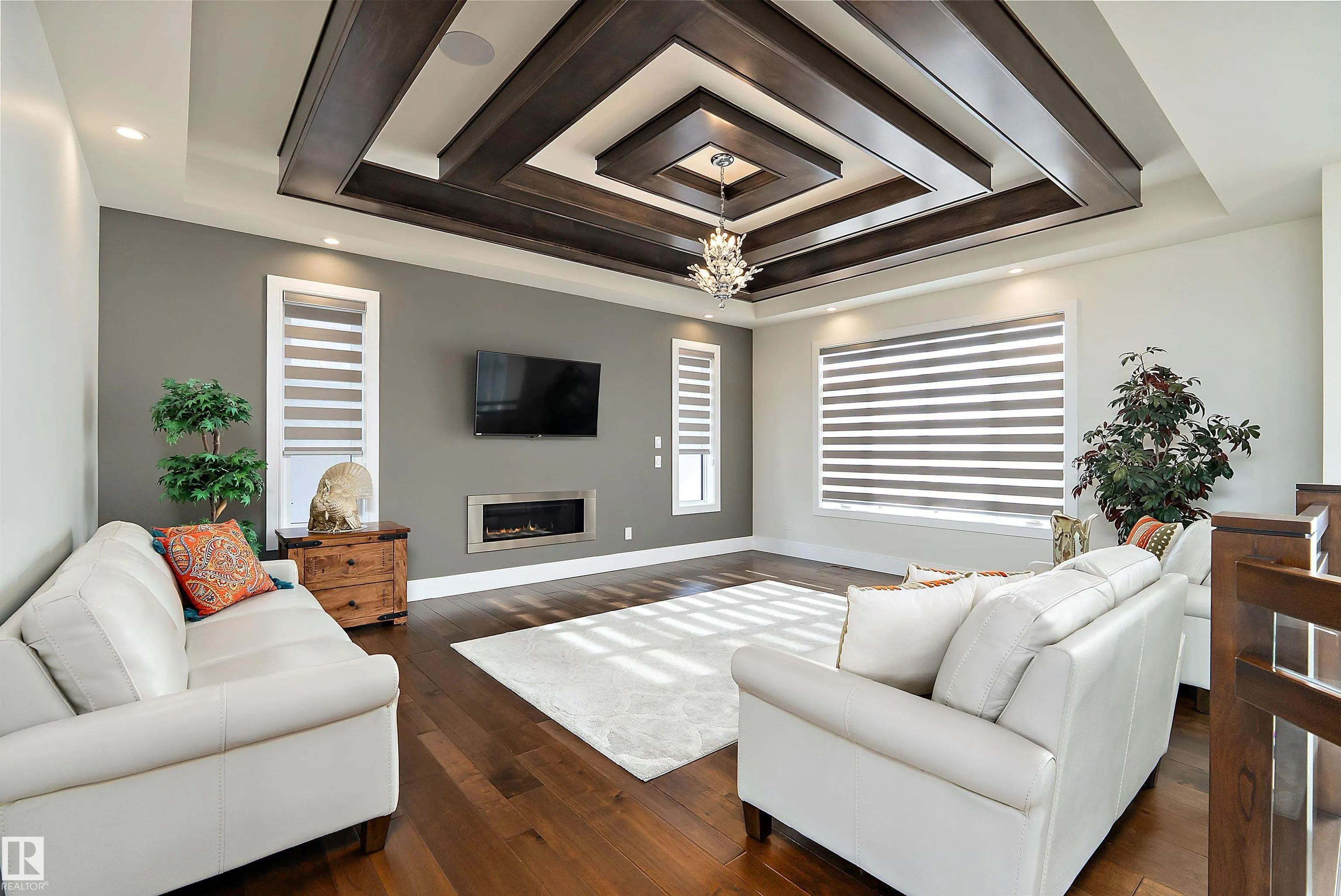 3644 WESTCLIFF Way