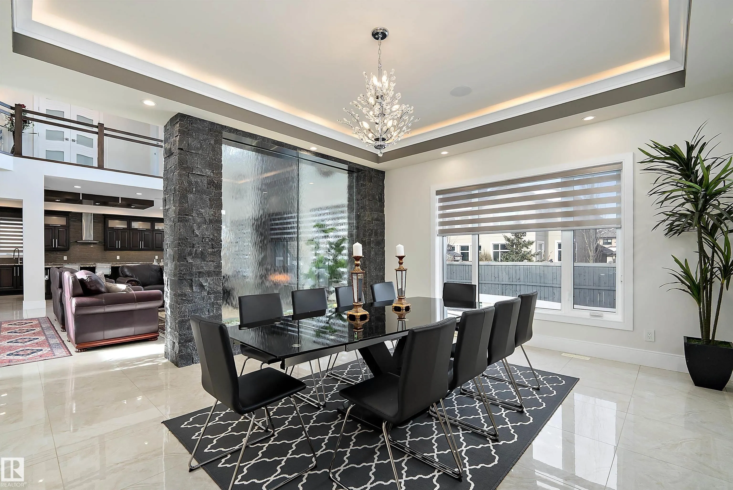 3644 WESTCLIFF Way