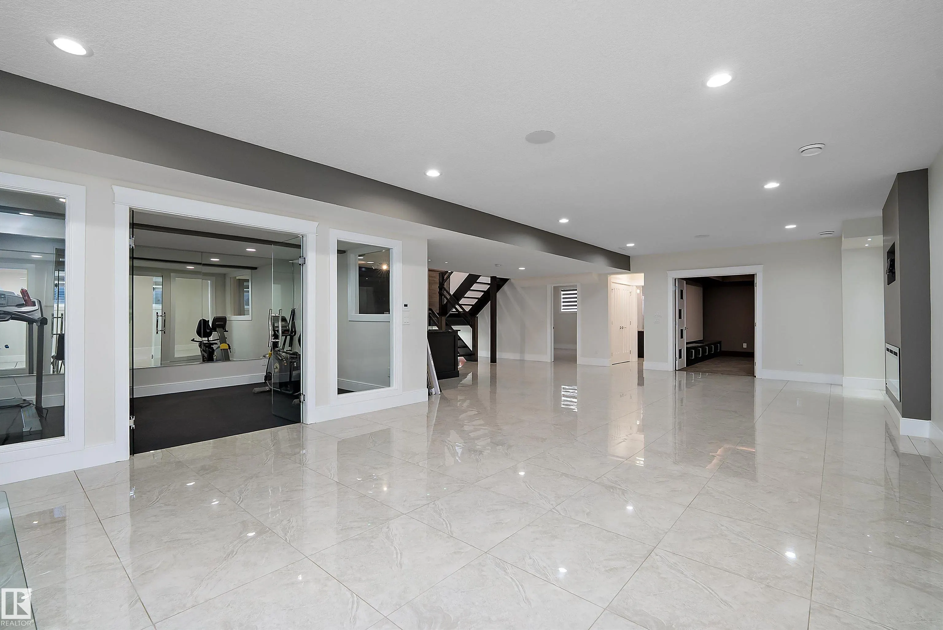 3644 WESTCLIFF Way
