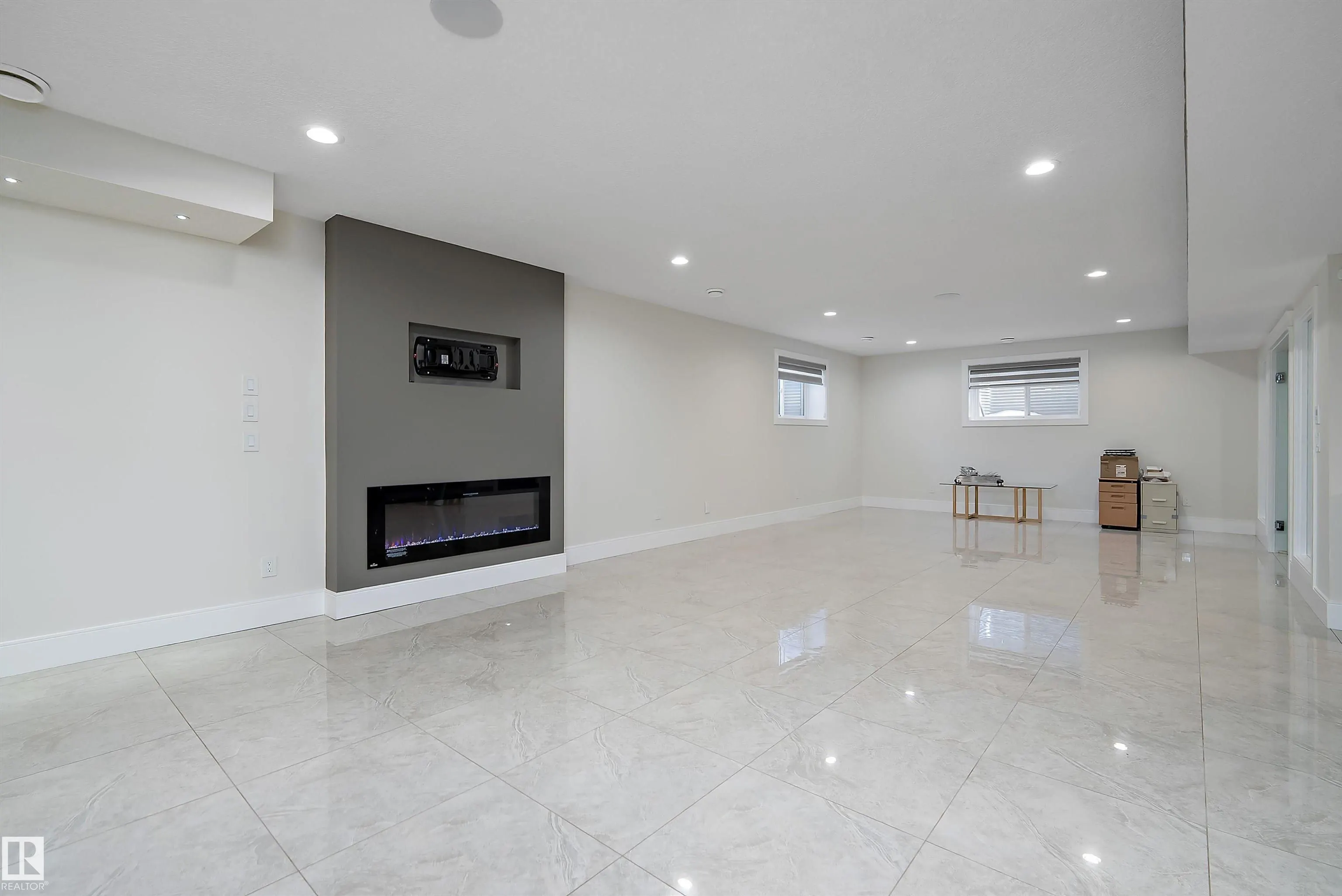 3644 WESTCLIFF Way