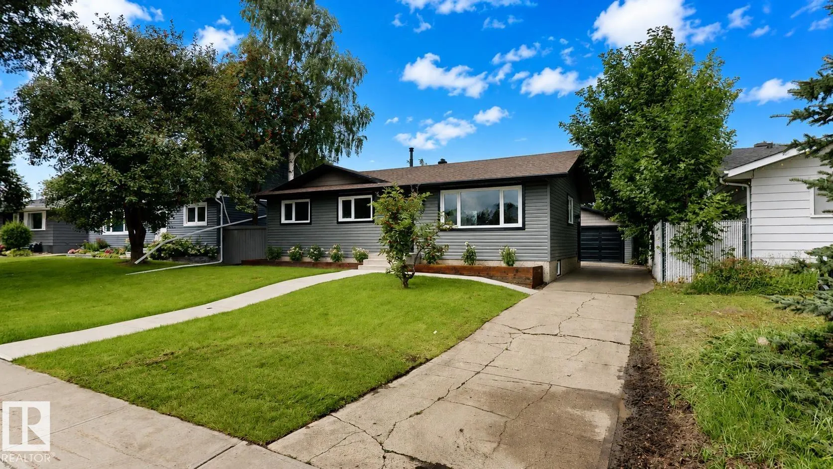 67 Menlo Crescent