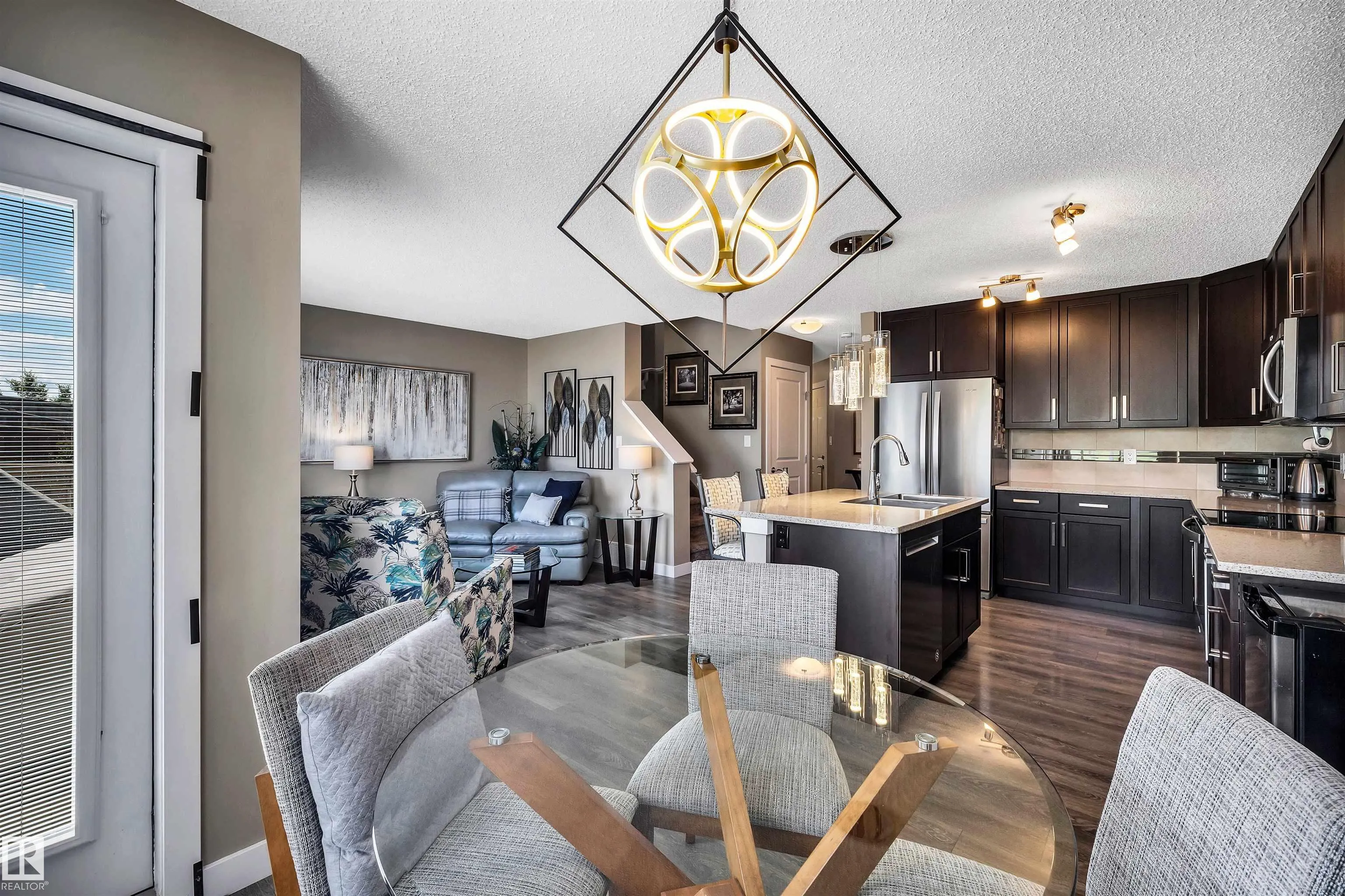 5033 ANDISON Close