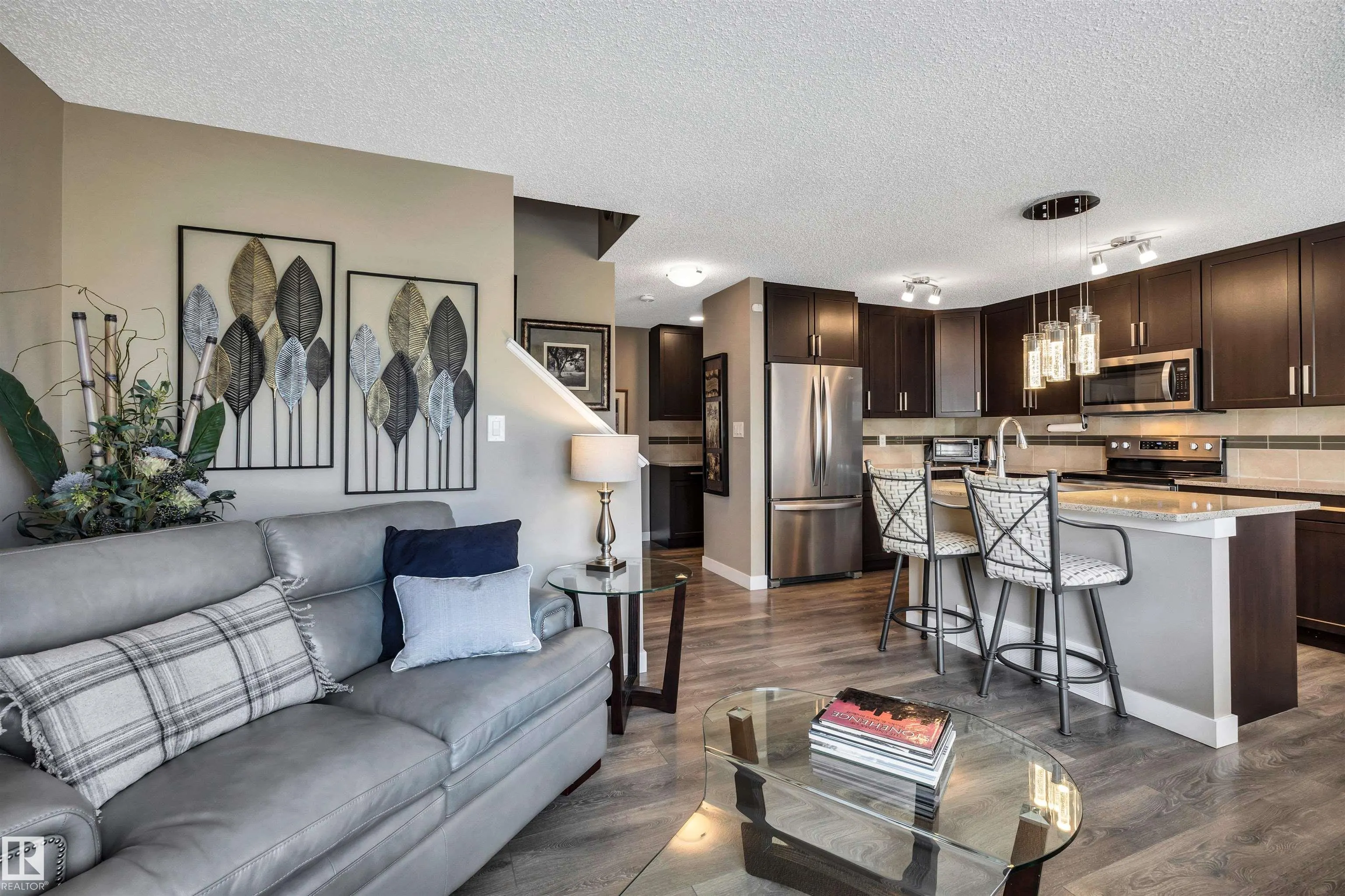 5033 ANDISON Close