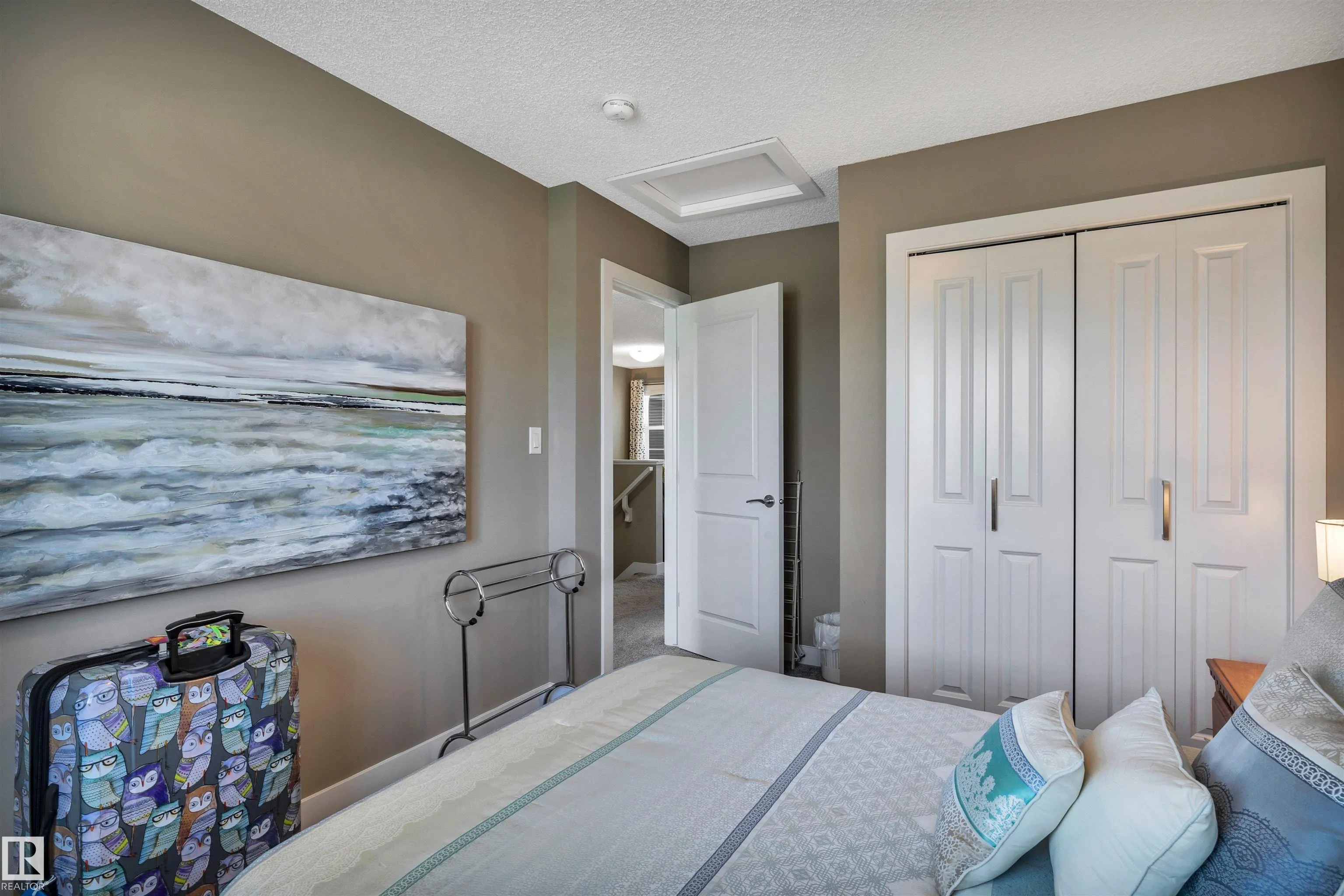 5033 ANDISON Close