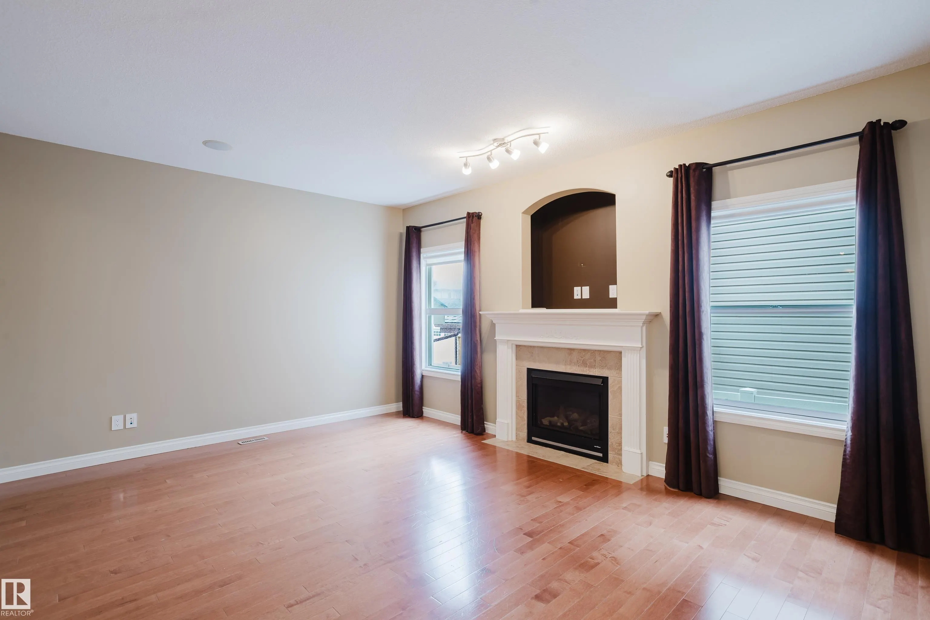 652 CRIMSON Drive