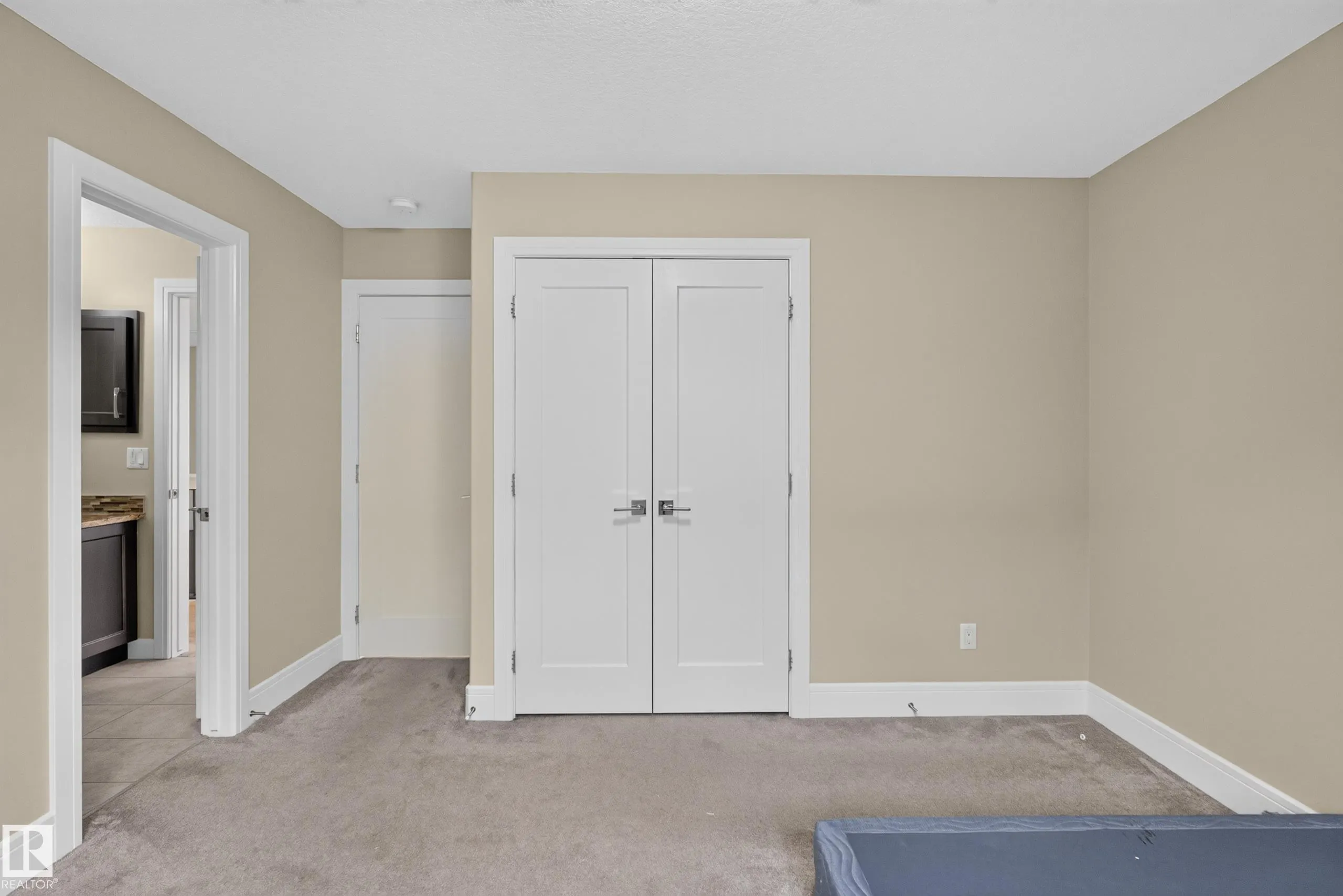 7014 CHIVERS Loop