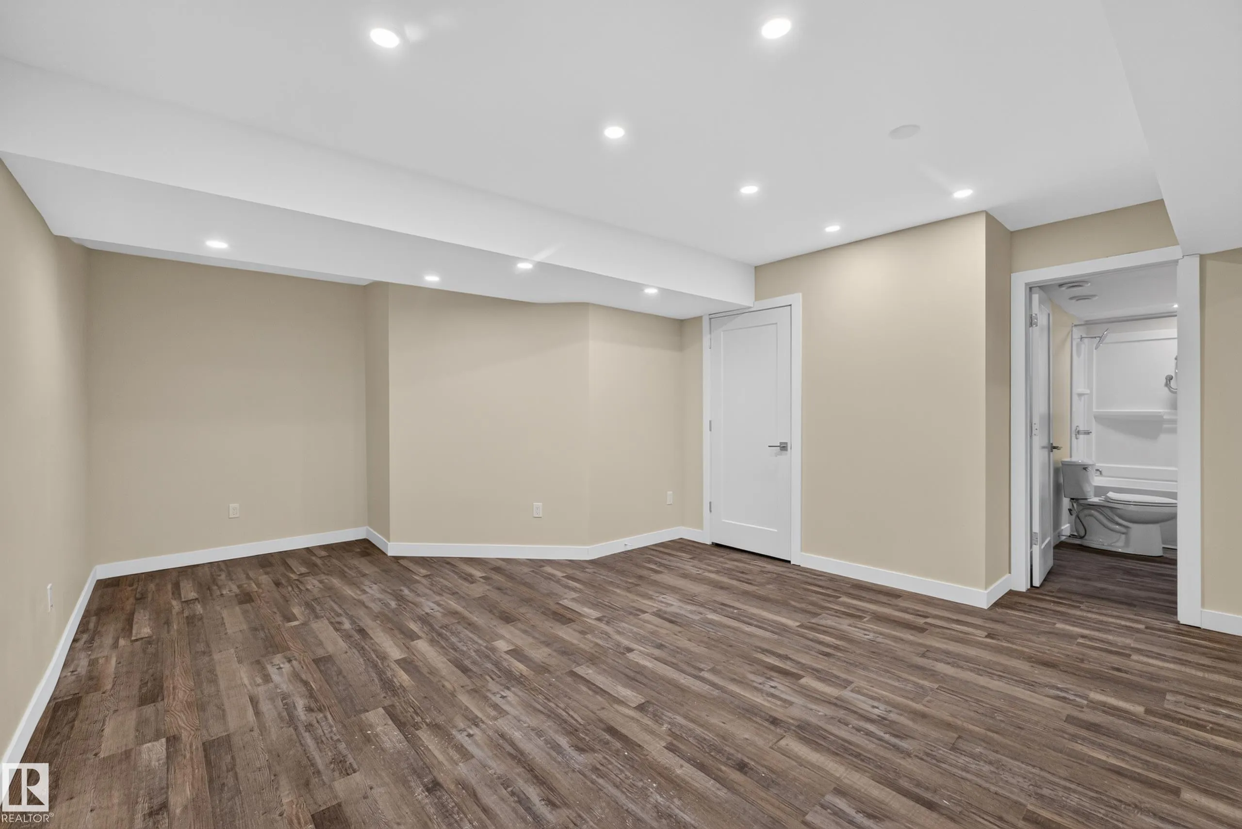 7014 CHIVERS Loop