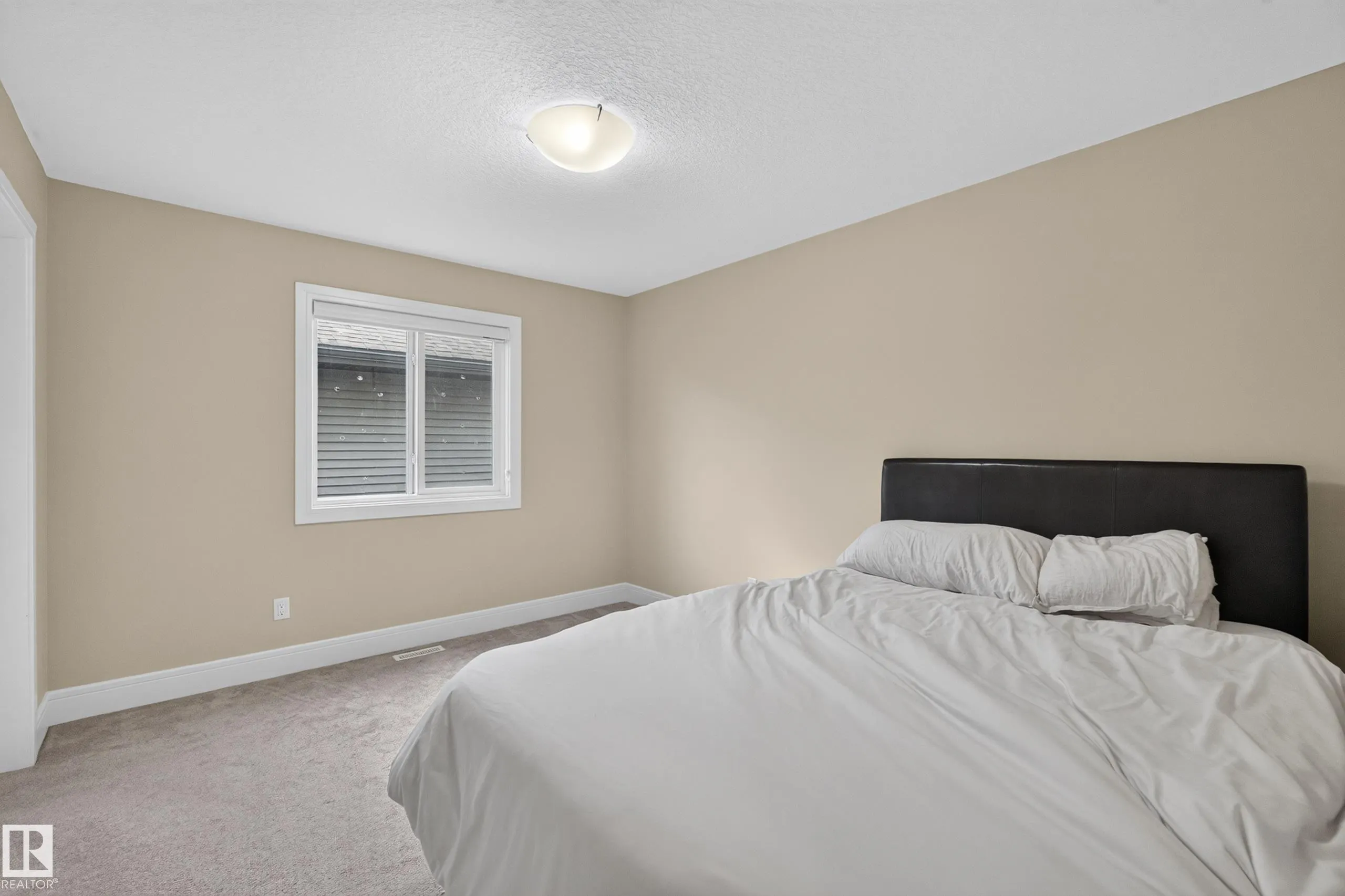 7014 CHIVERS Loop