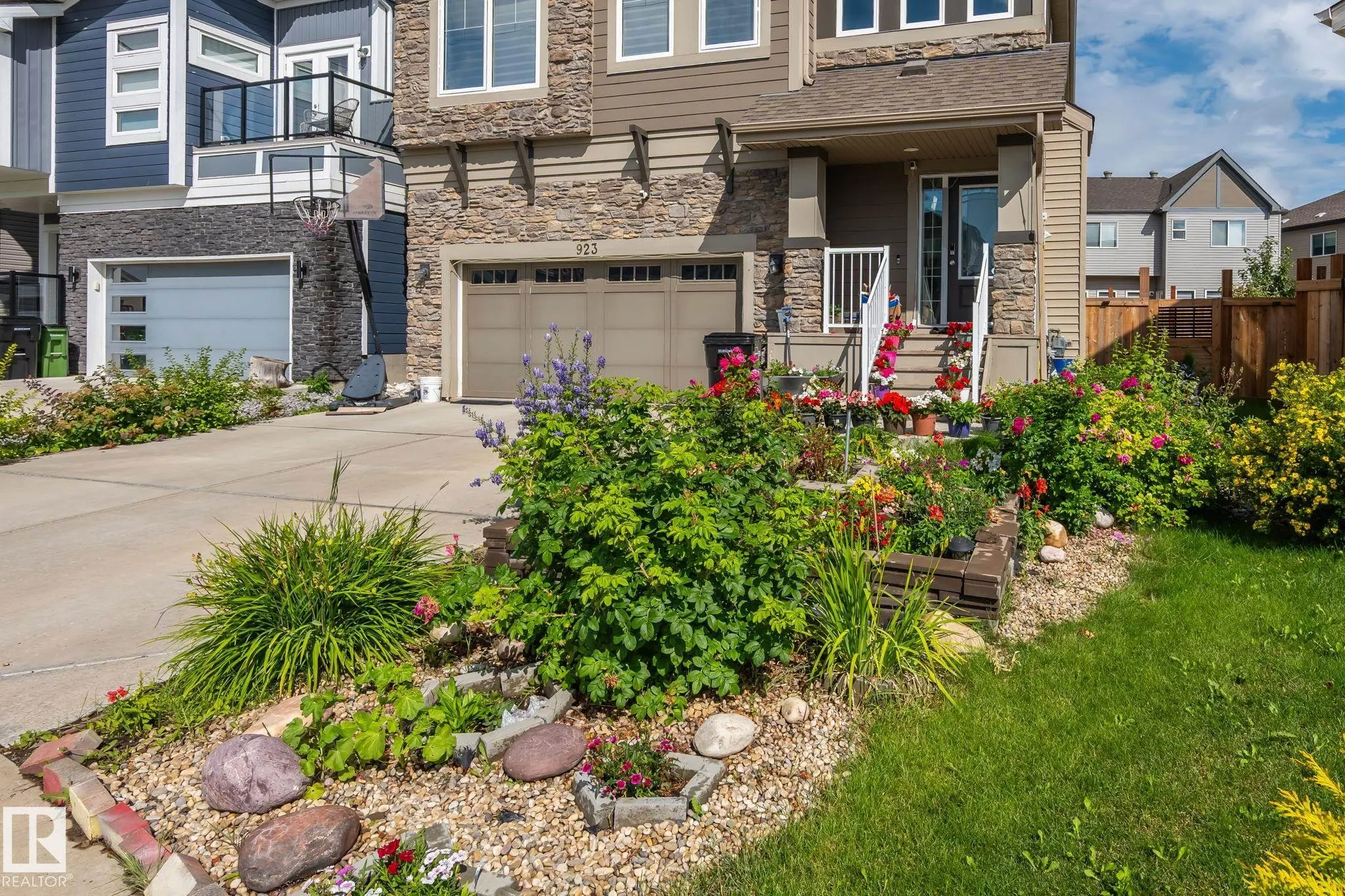 923 174st