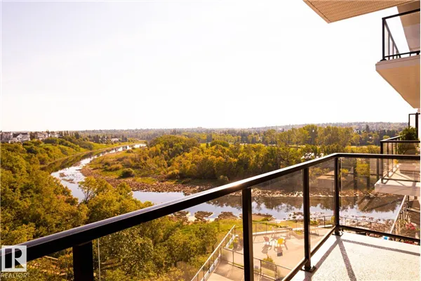 200 BELLEROSE Drive