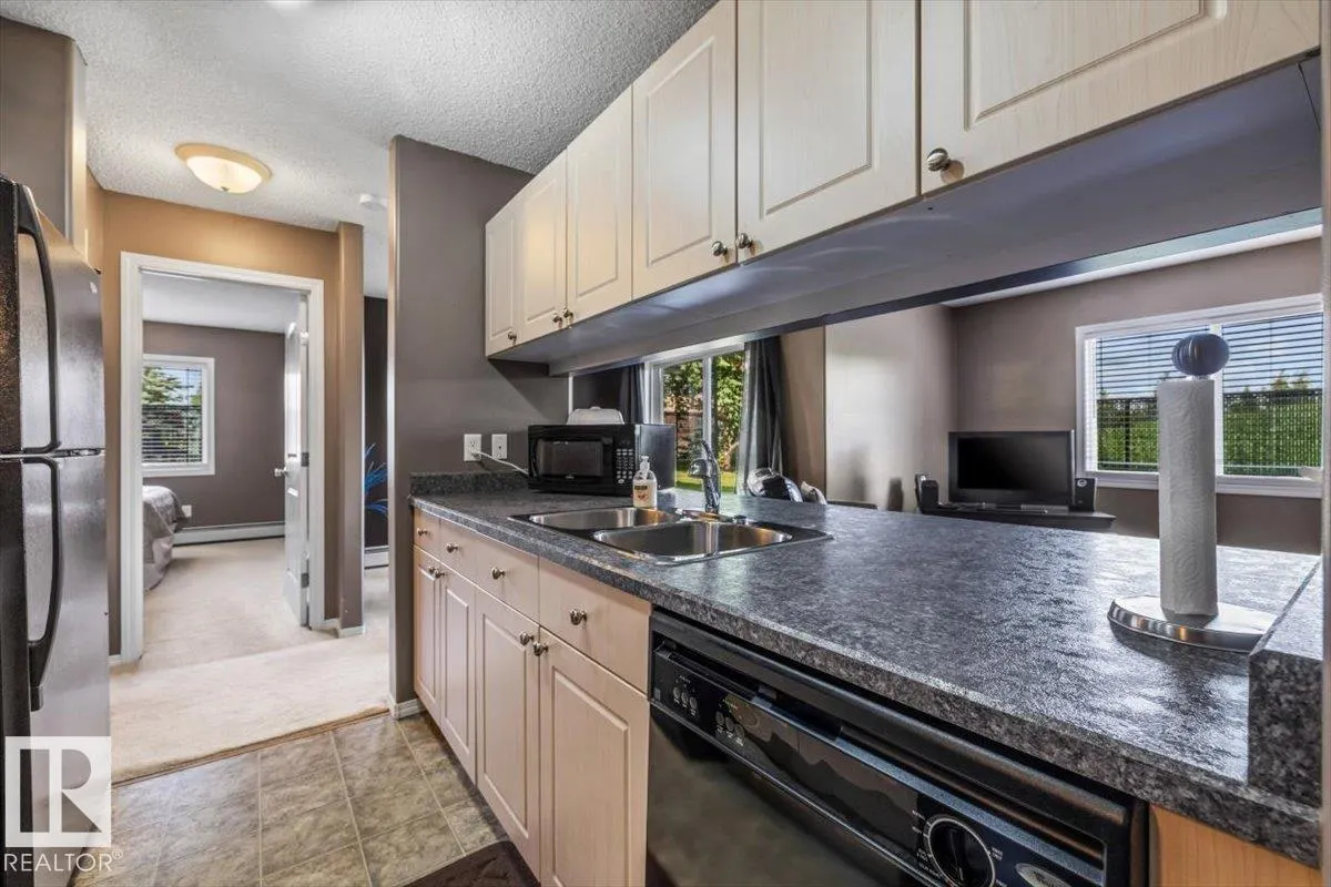 70 WOODSMERE Close