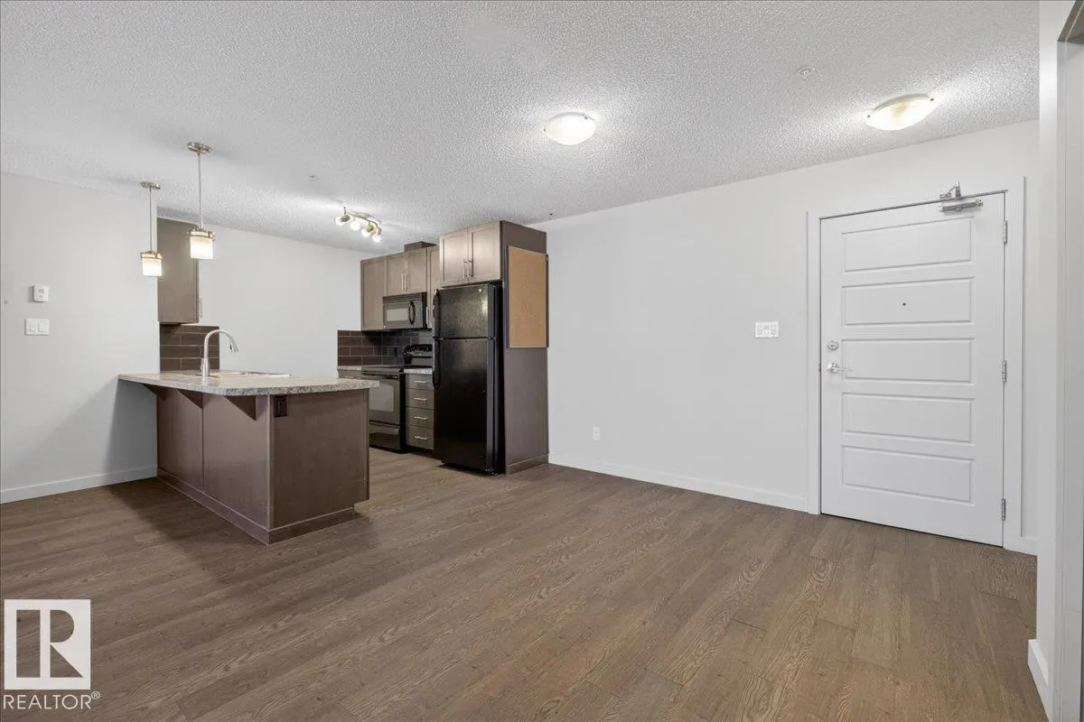 6084 STANTON Drive
