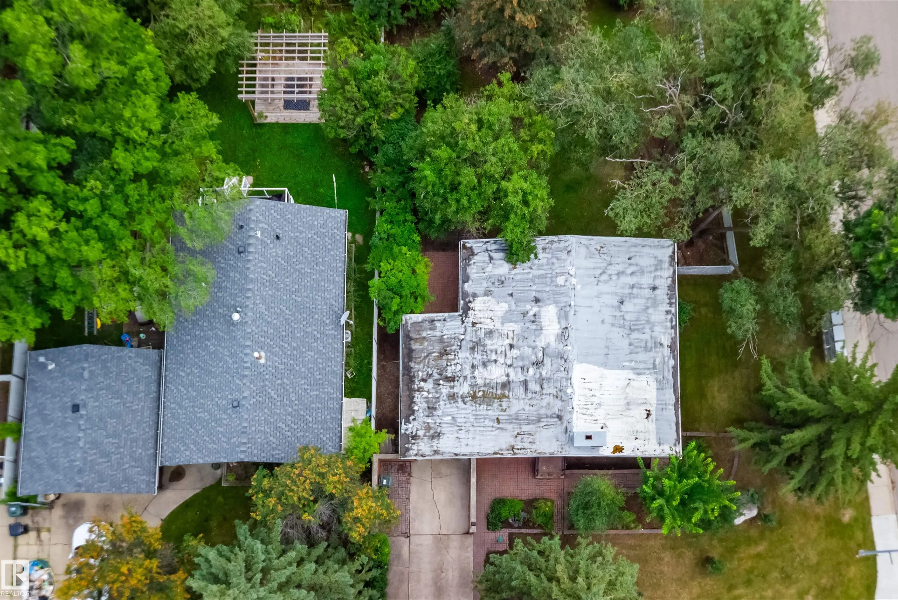 40 CURLEW Crescent