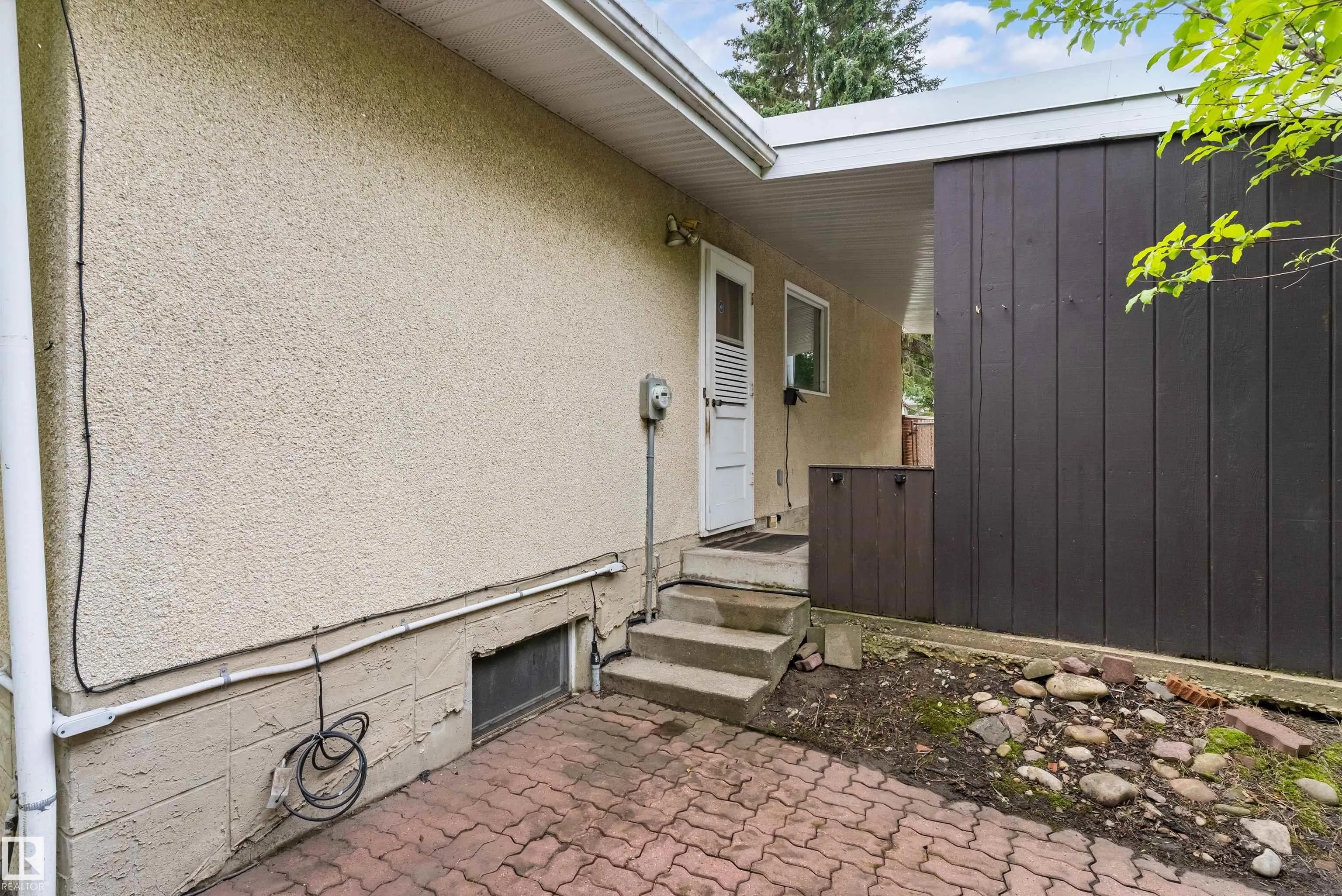 40 CURLEW Crescent