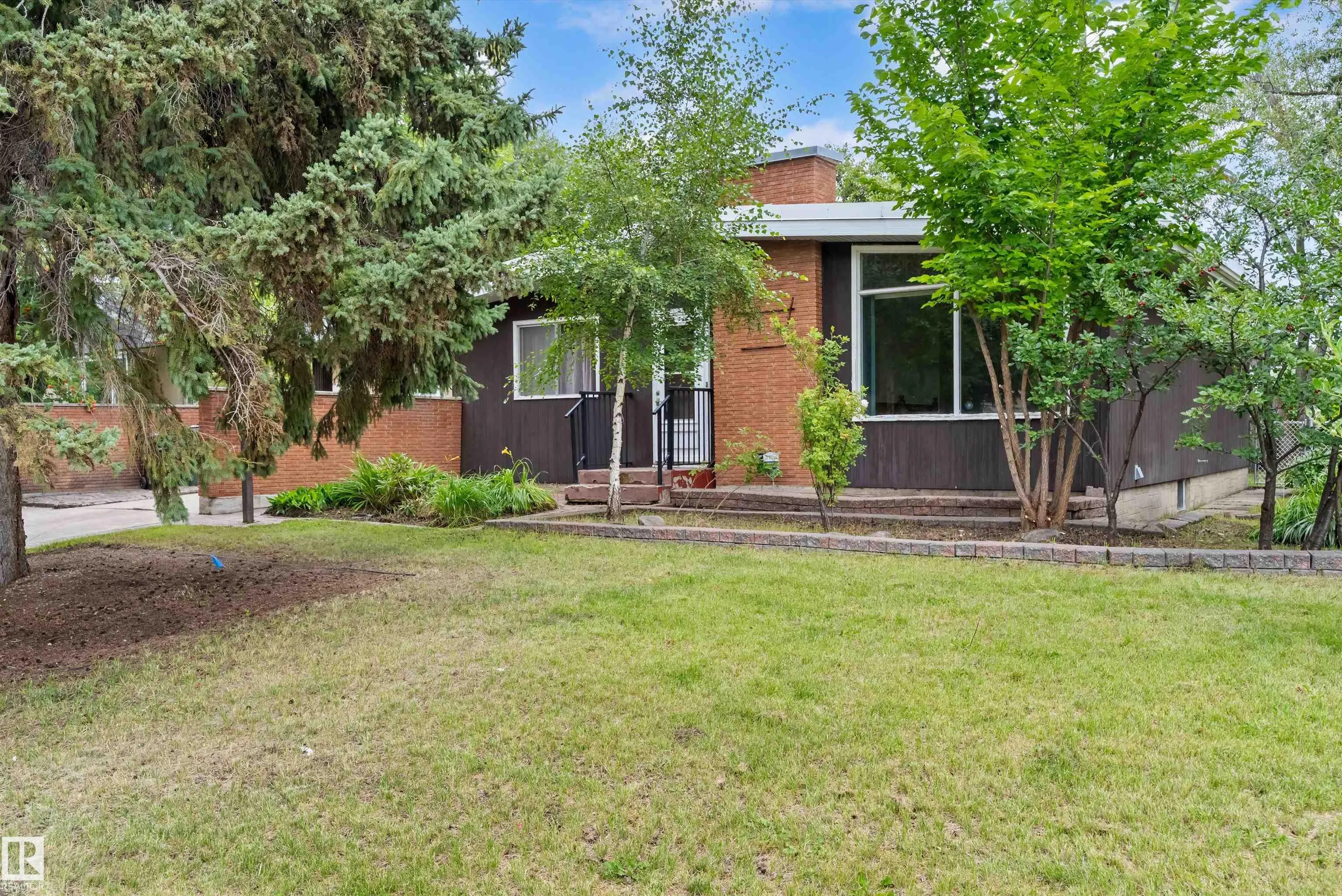 40 CURLEW Crescent