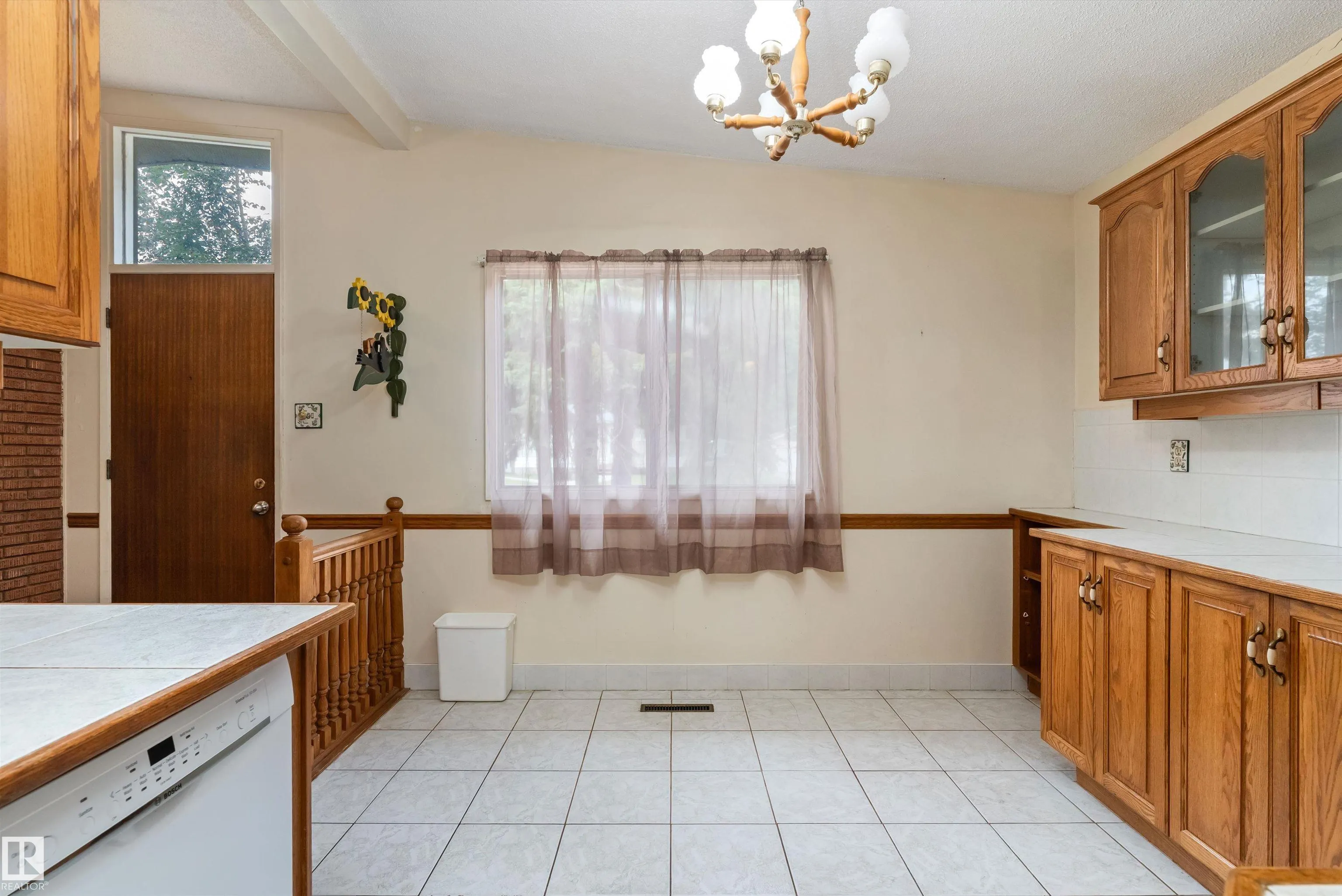 40 CURLEW Crescent