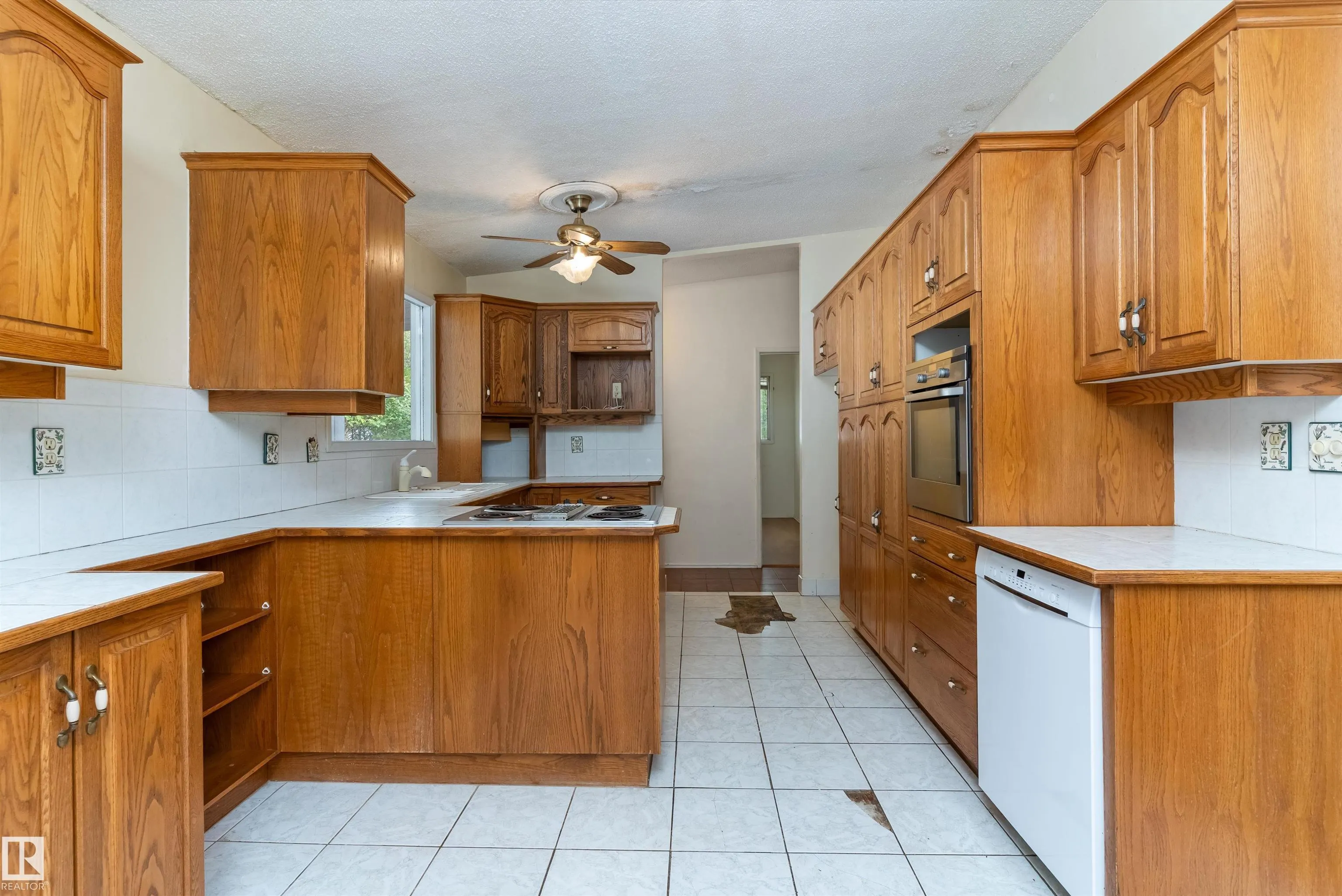 40 CURLEW Crescent