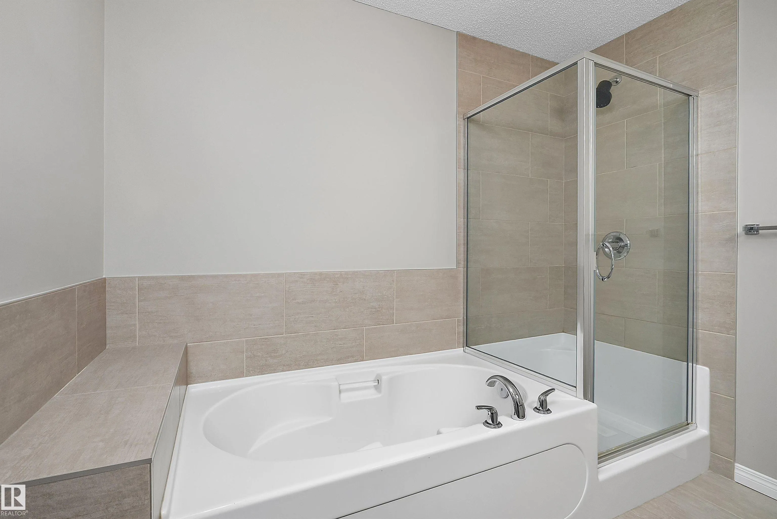 4037 PROWSE Lane