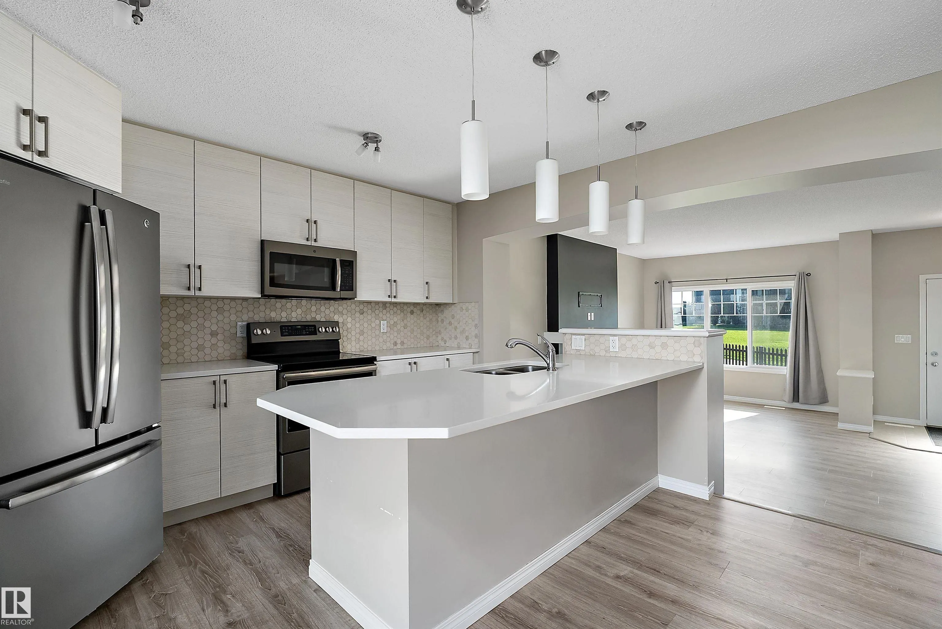 4037 PROWSE Lane