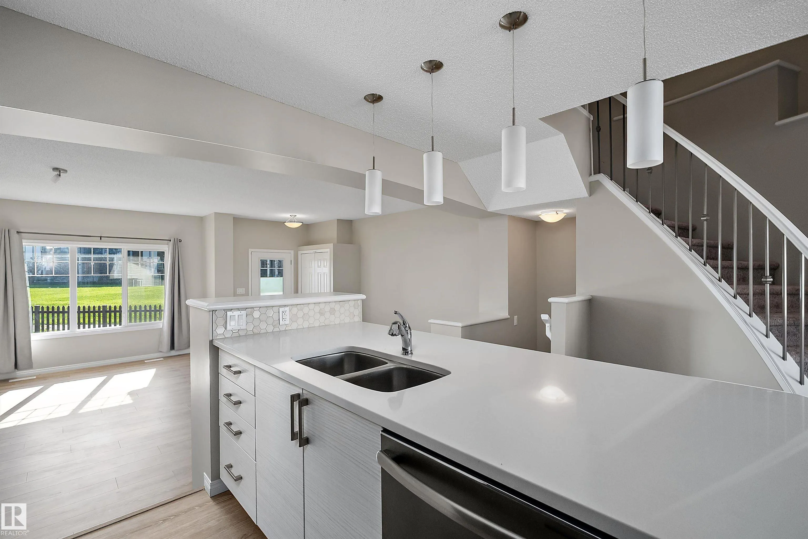 4037 PROWSE Lane