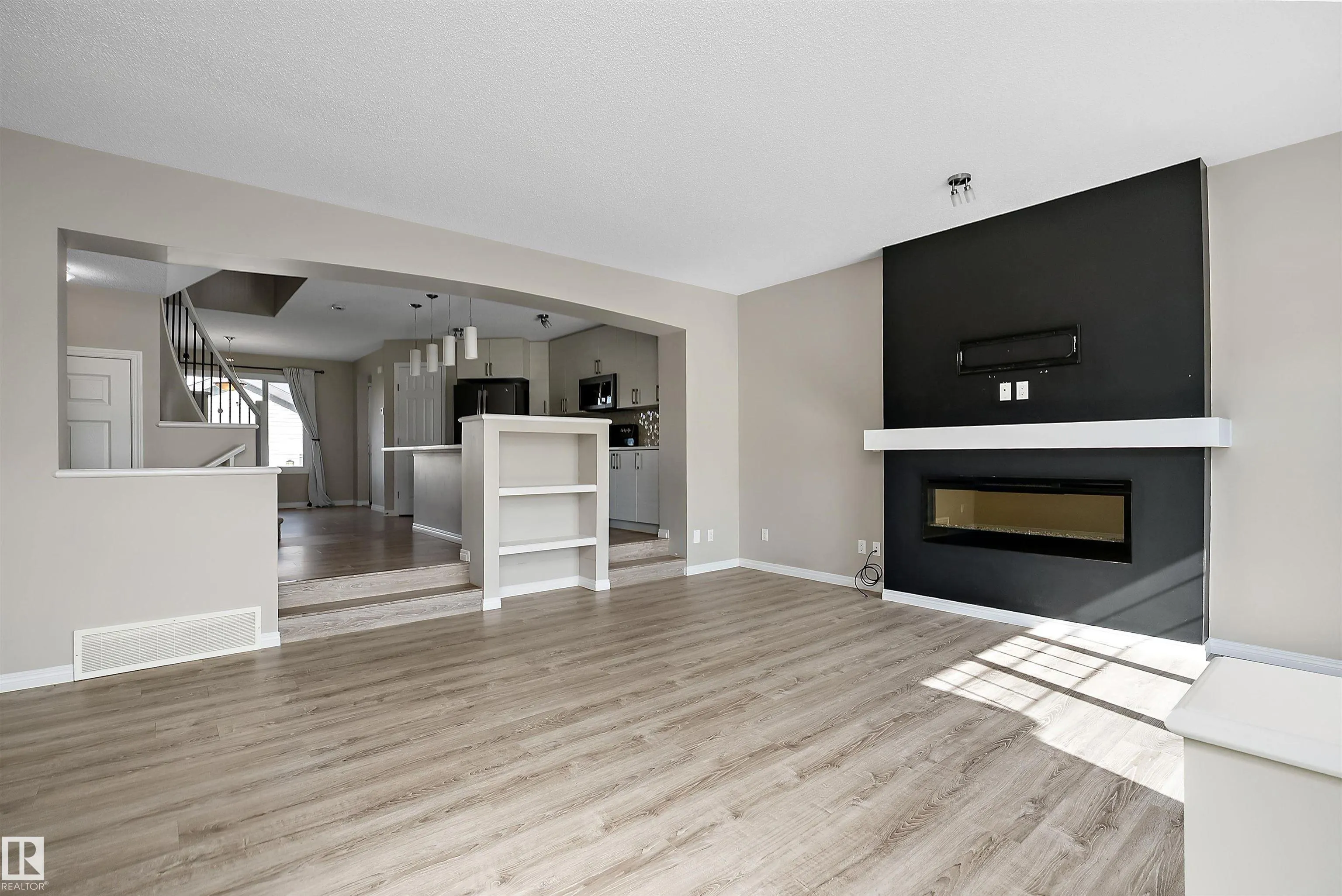 4037 PROWSE Lane