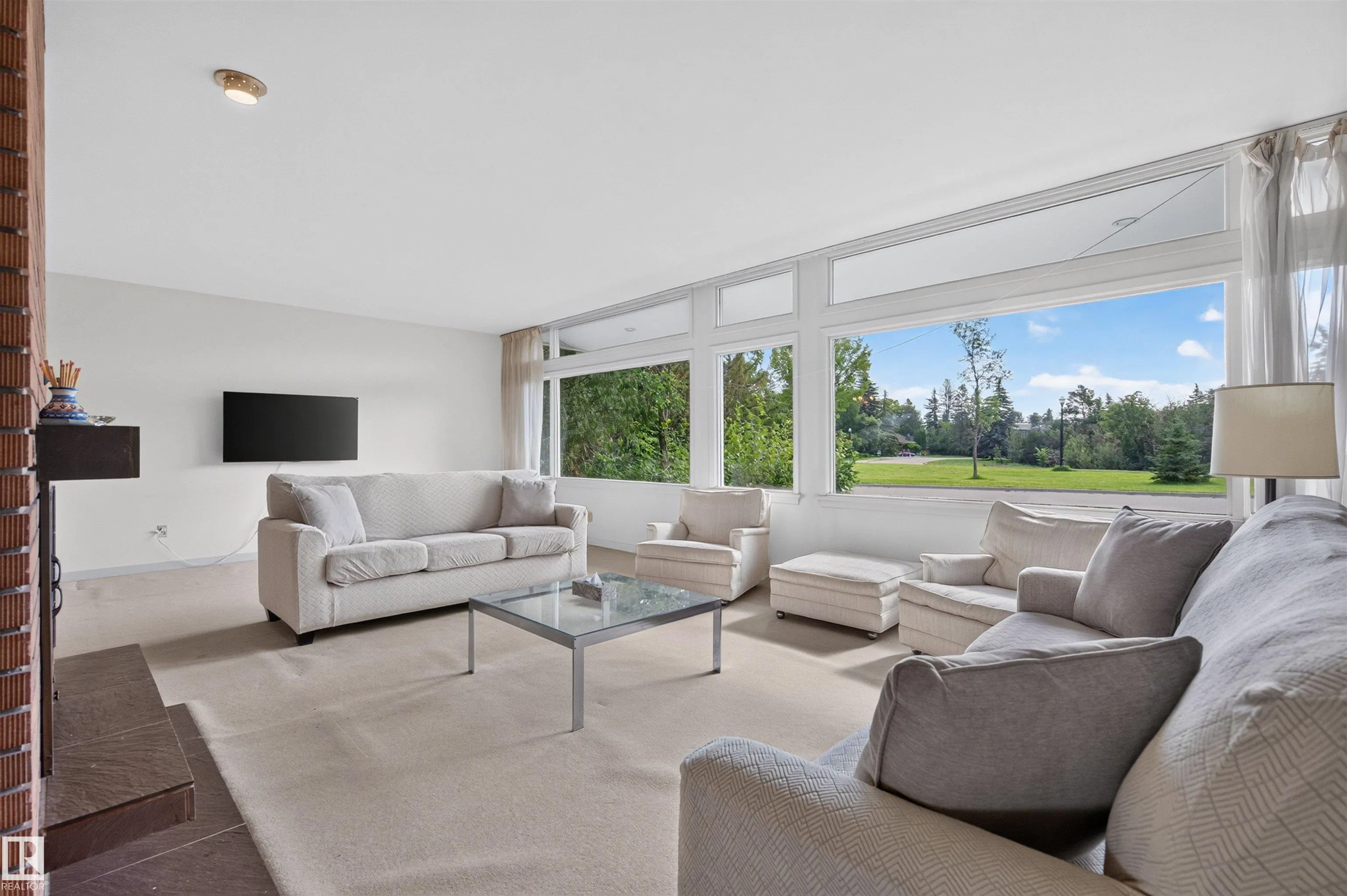 13842 RAVINE Drive