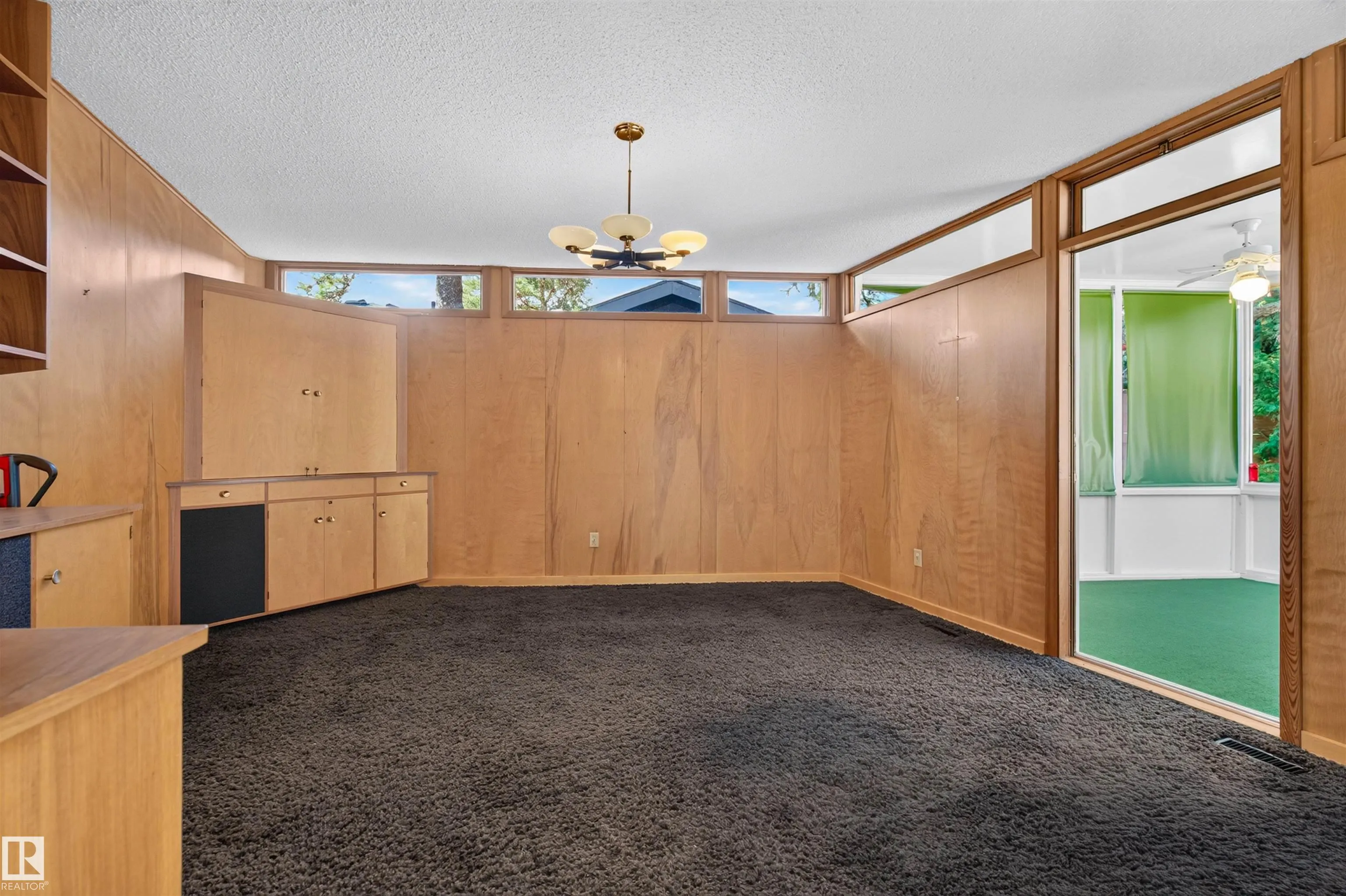 13842 RAVINE Drive