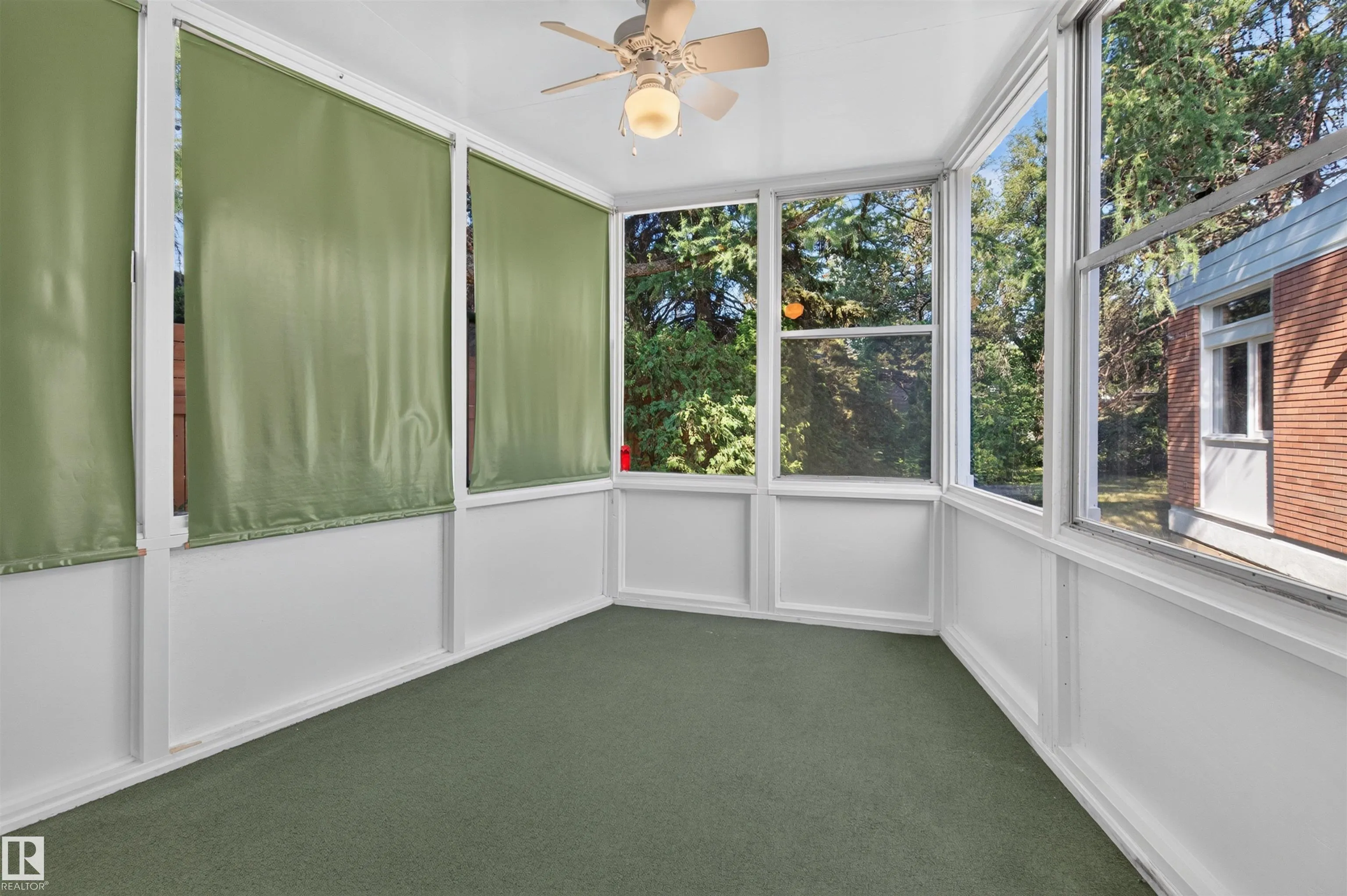 13842 RAVINE Drive