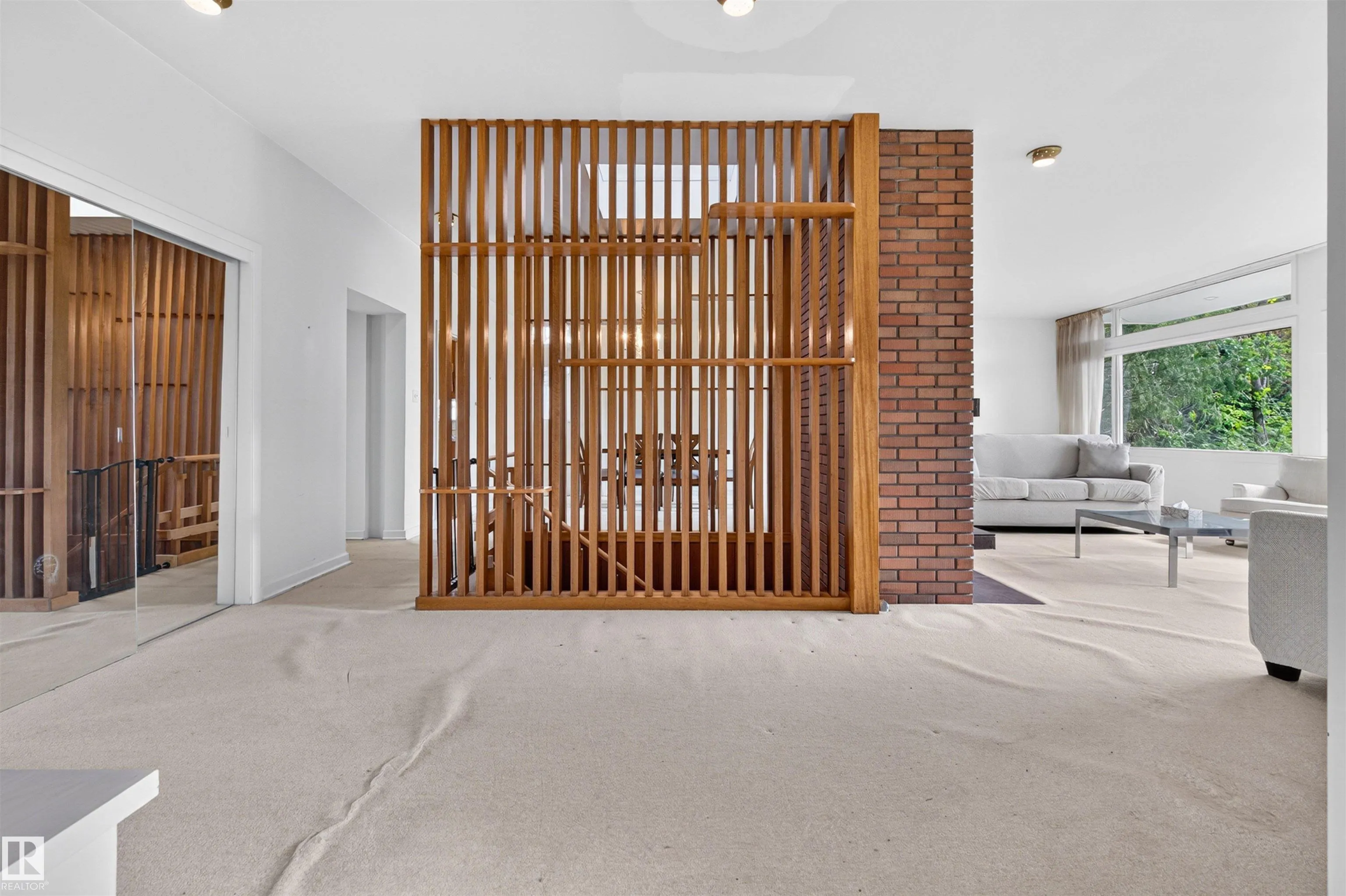 13842 RAVINE Drive