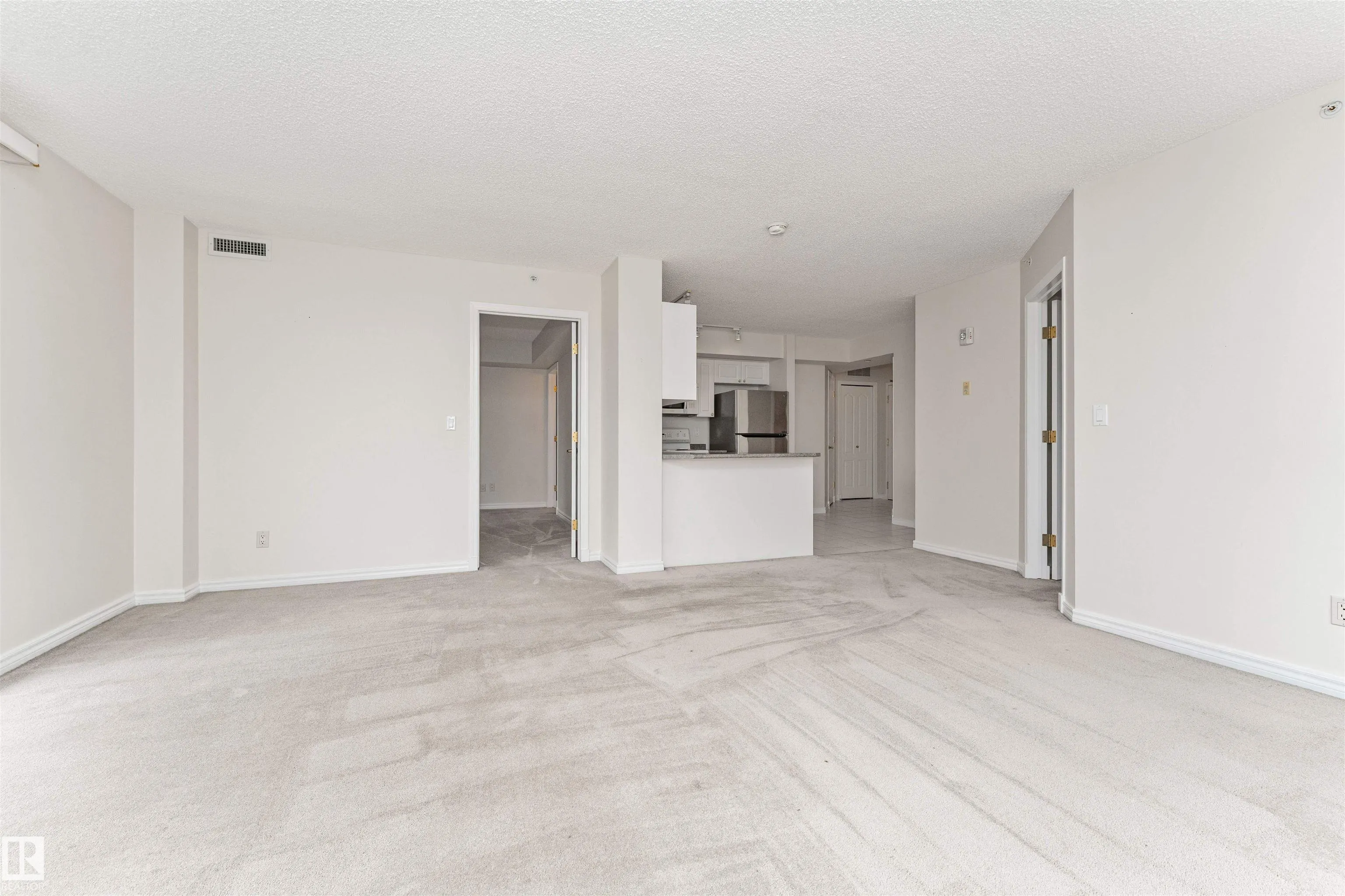 10909 103 Avenue