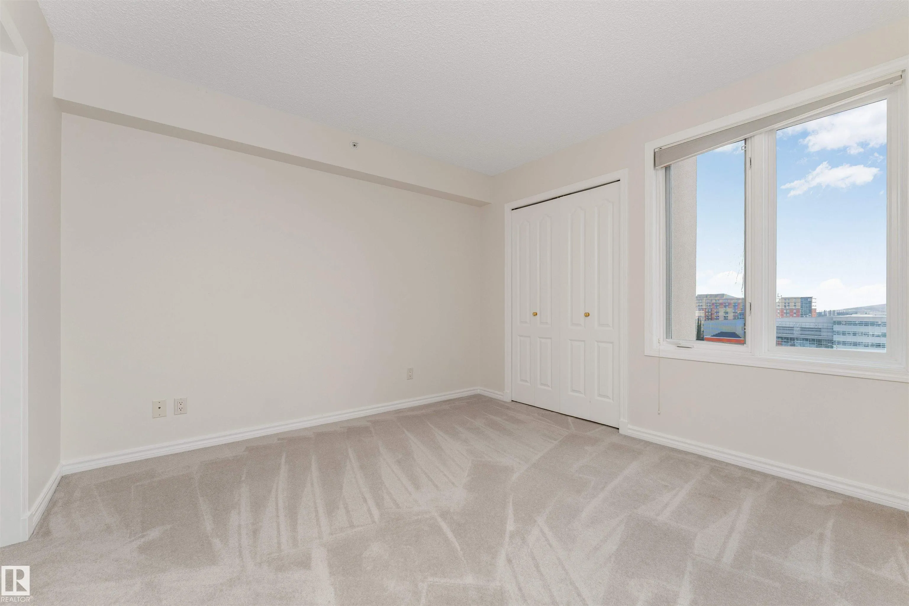 10909 103 Avenue