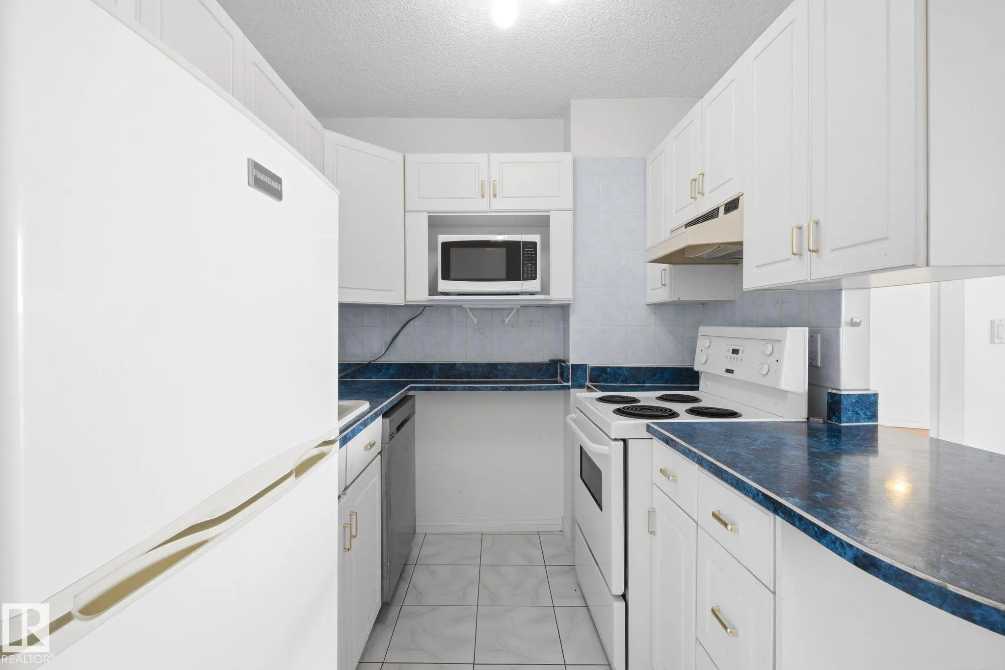 13910 STONY PLAIN Road