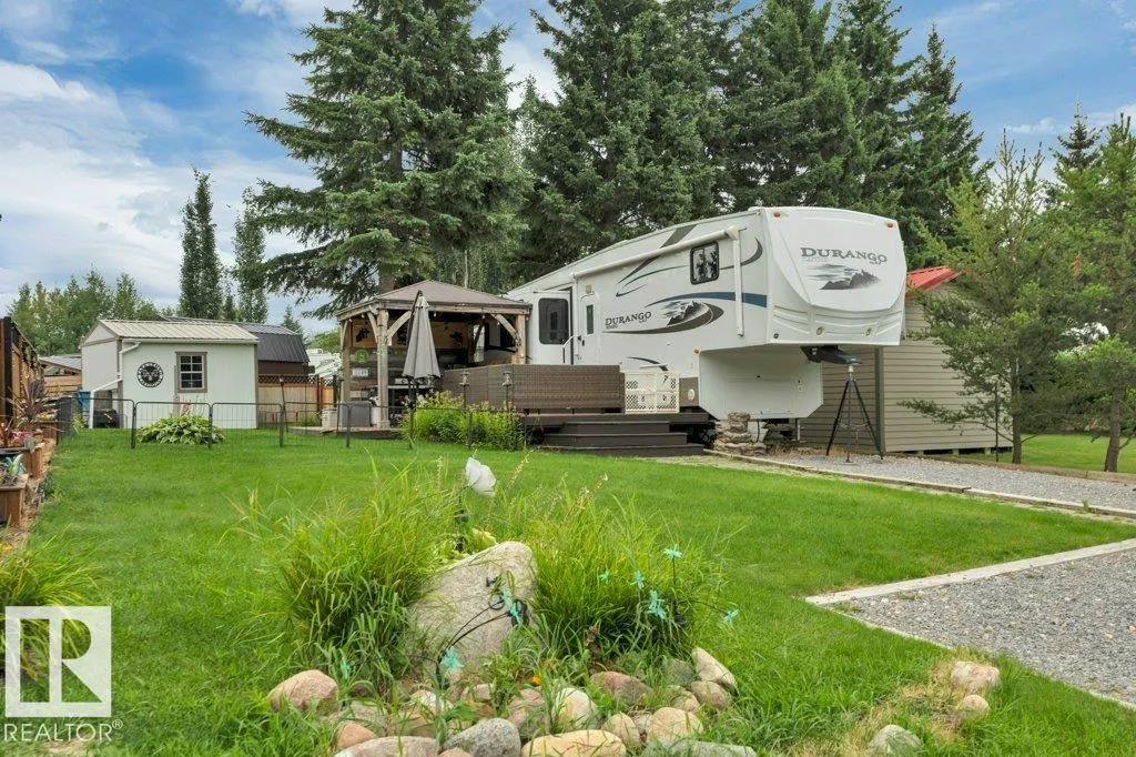 275060 Twp 463