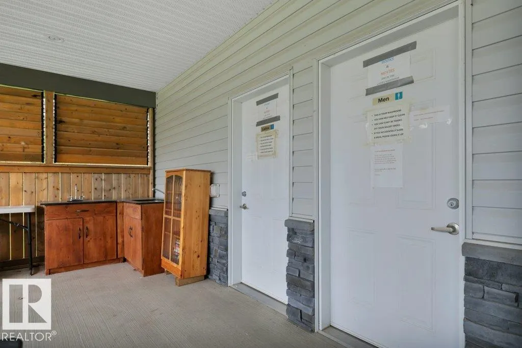 275060 Twp 463