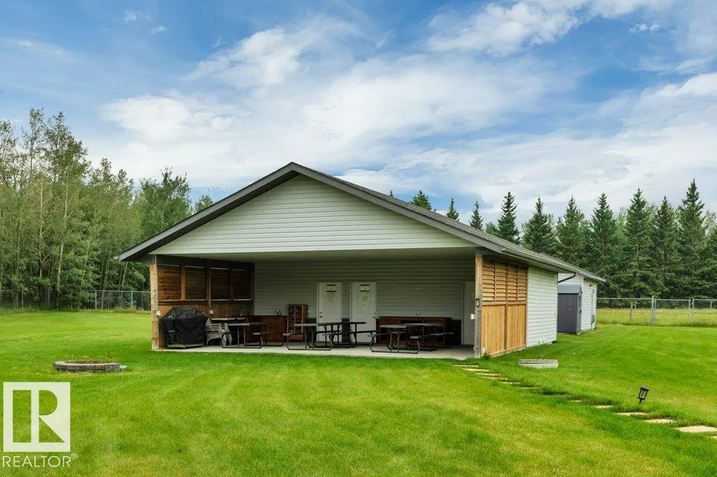 275060 Twp 463