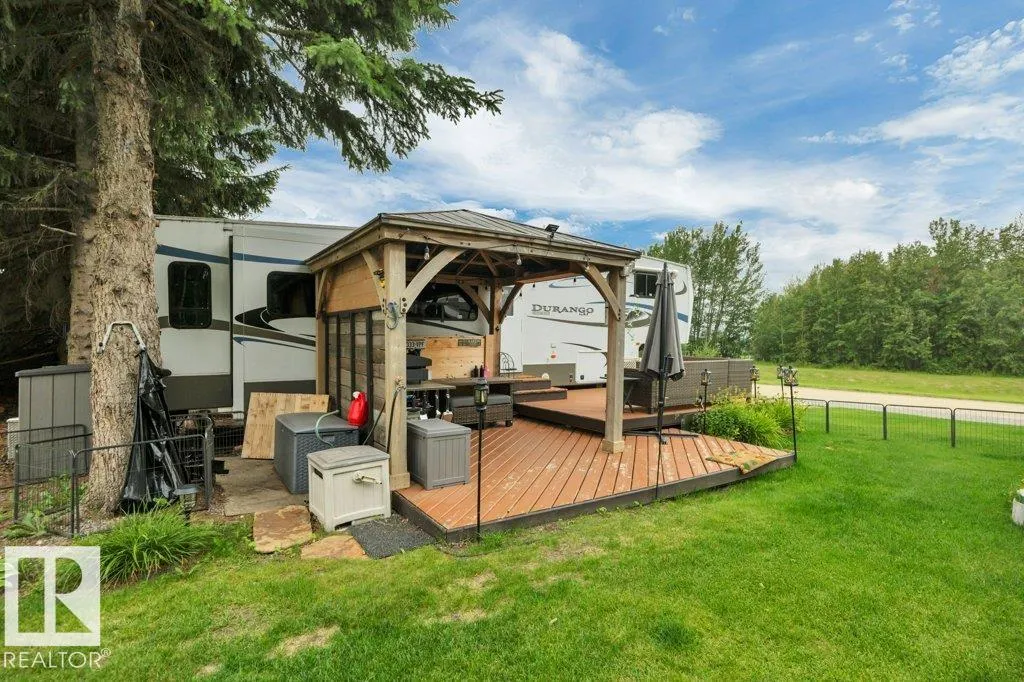 275060 Twp 463