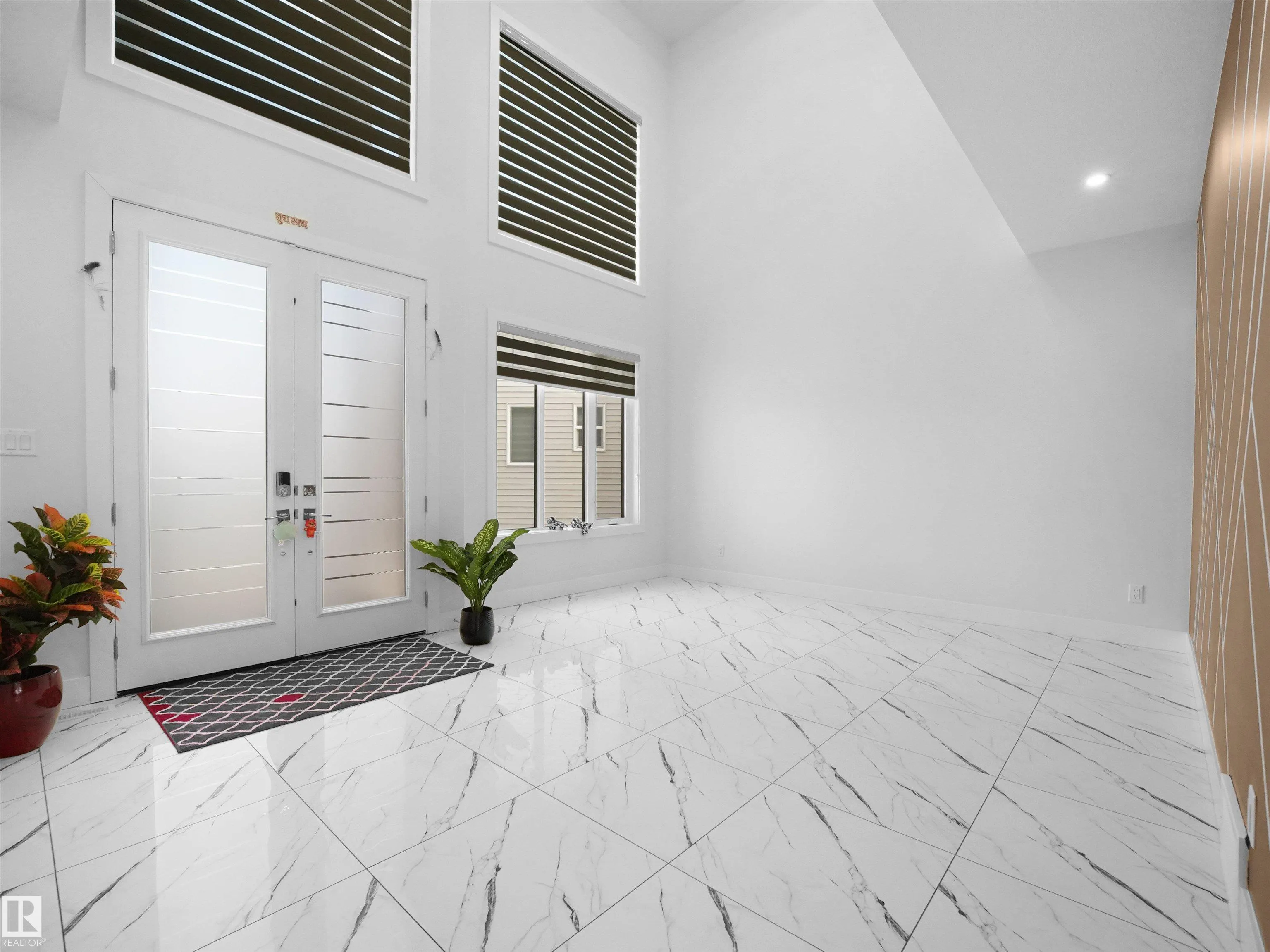 1208 25 Street