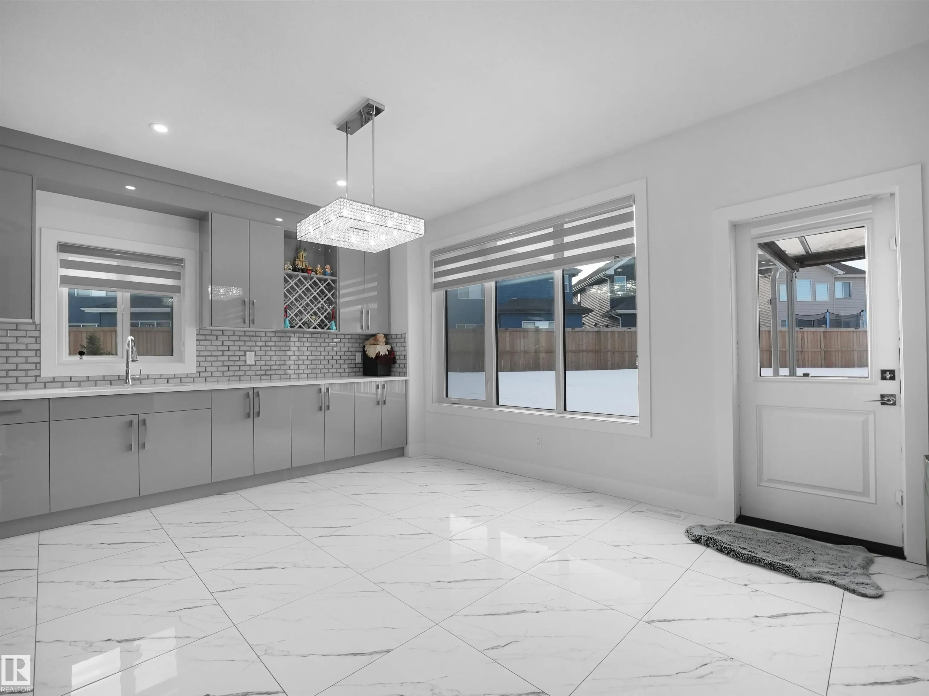 1208 25 Street