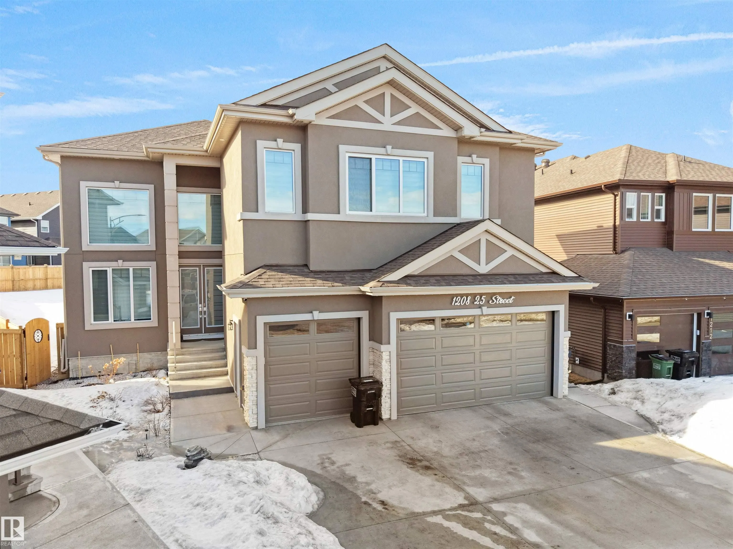 1208 25 Street