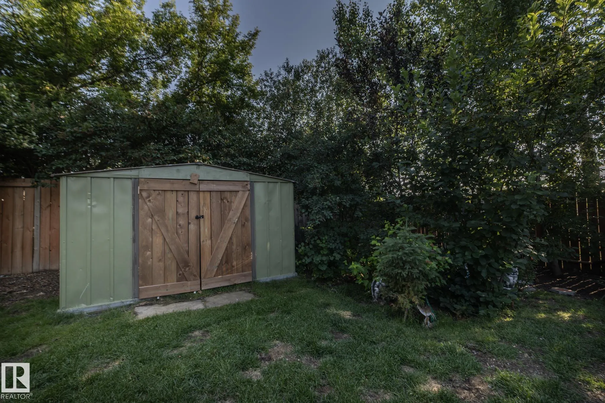 3608 44 Street