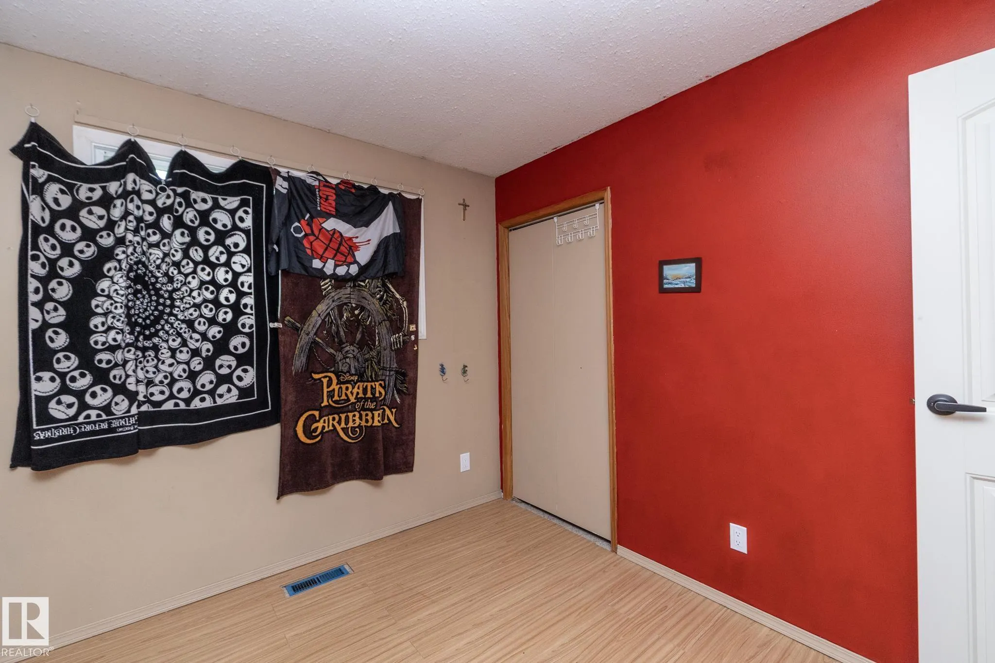 3608 44 Street
