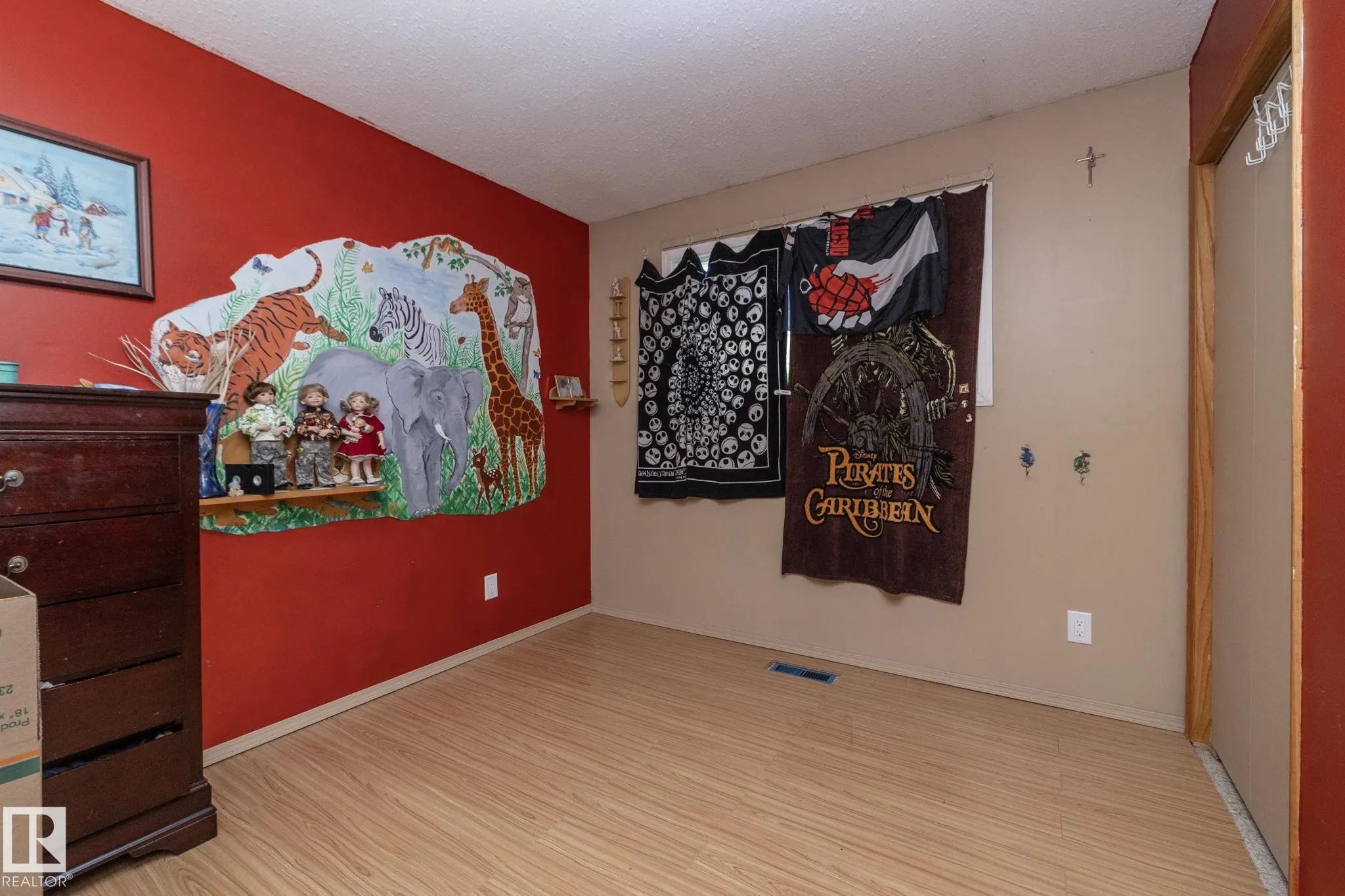 3608 44 Street